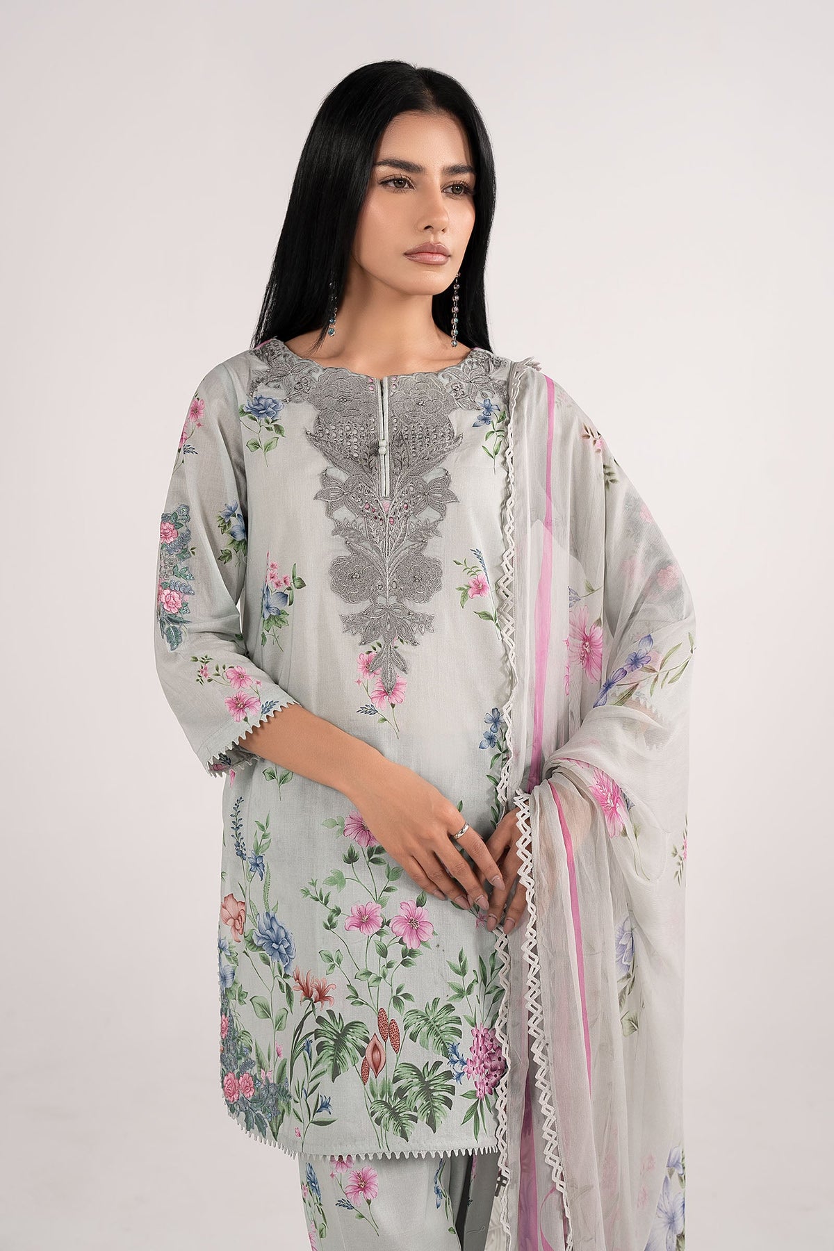3 Piece Embroidered Lawn Suit
