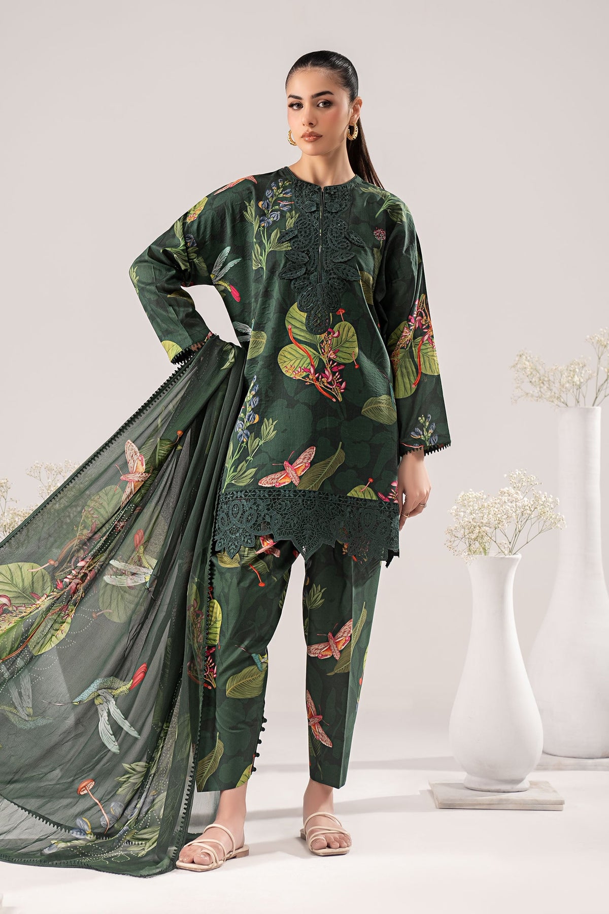 3 Piece Embroidered Lawn Suit