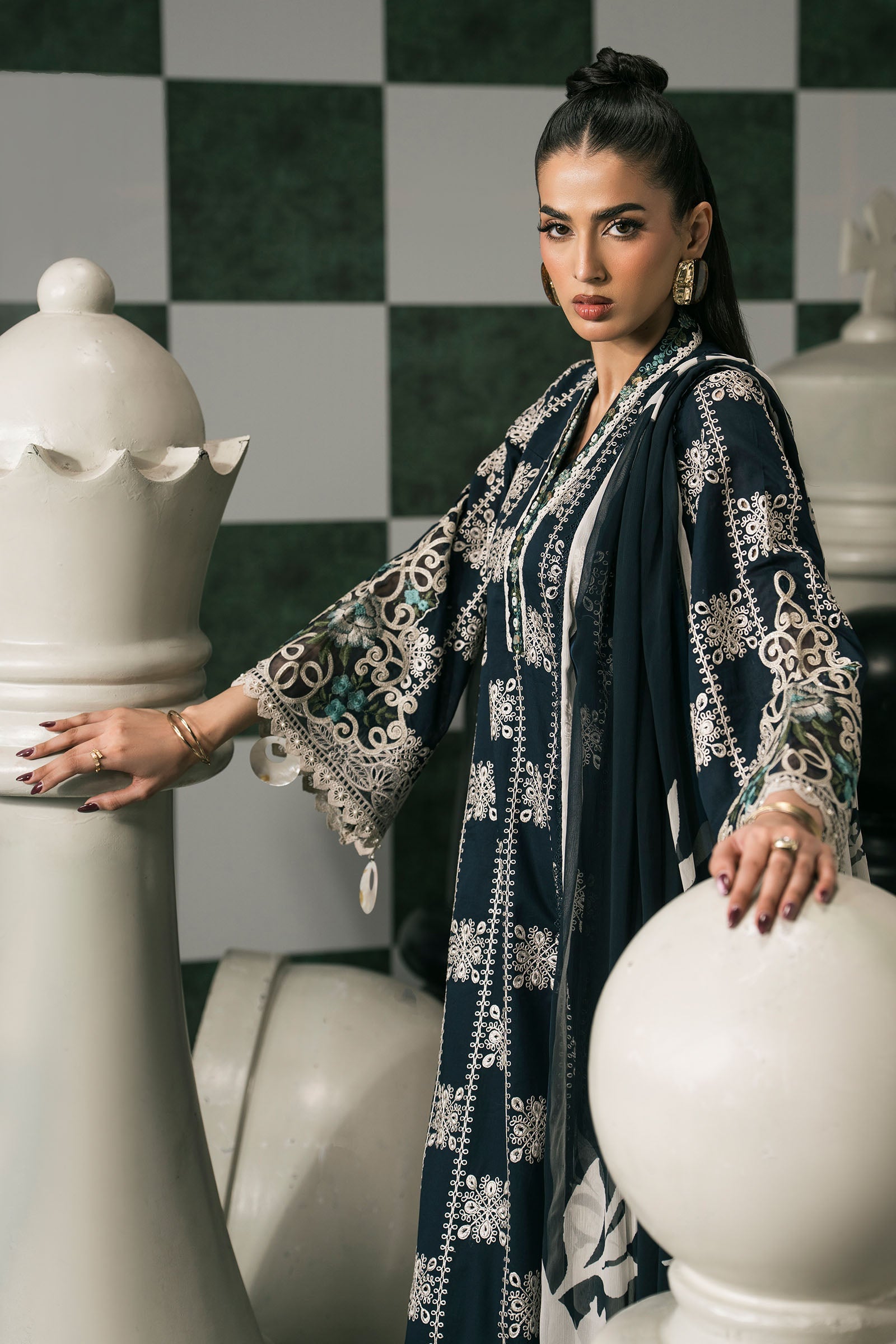 3 Piece Embroidered Lawn Suit