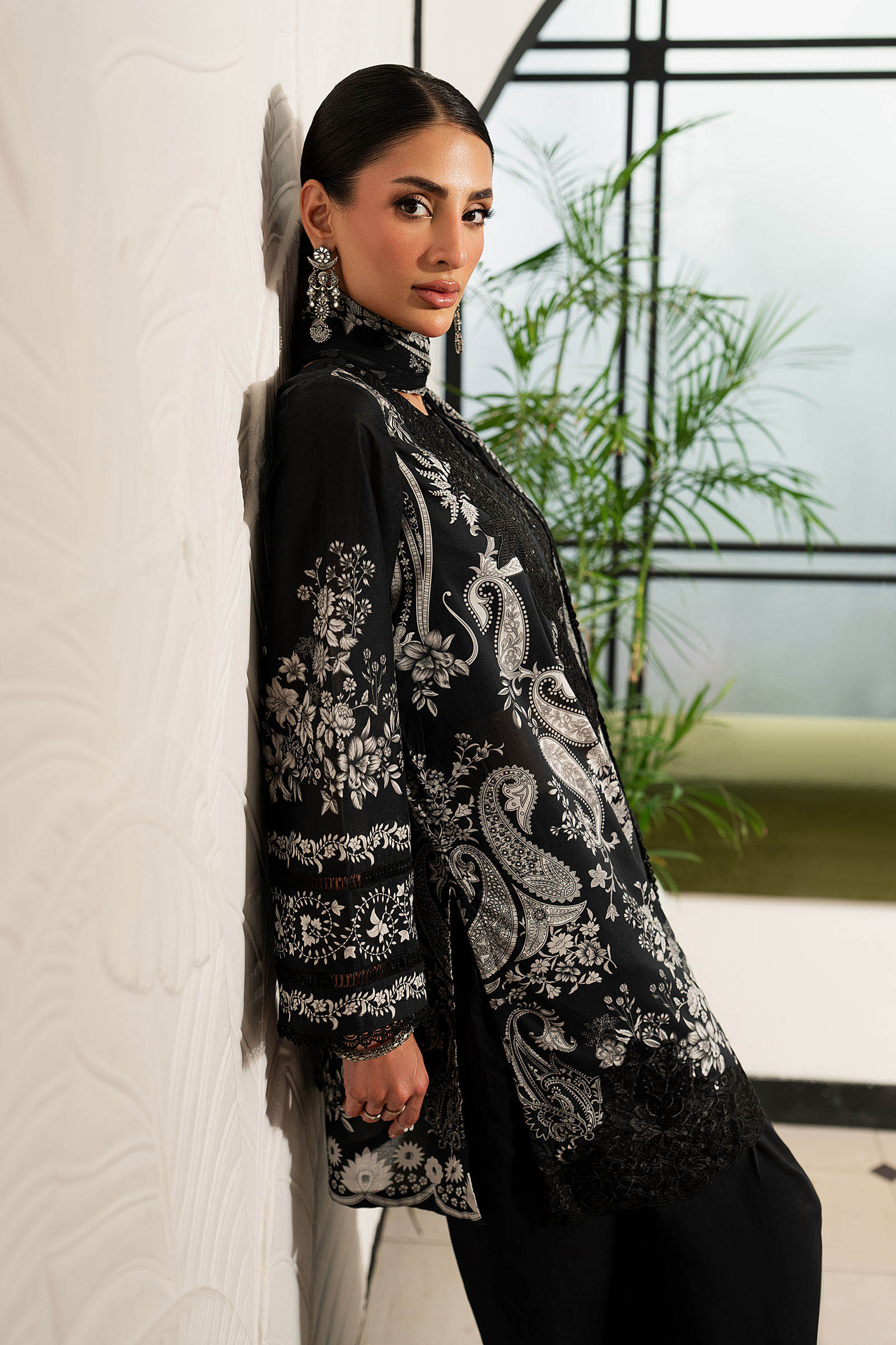 https://cdn.shopify.com/s/files/1/0620/8788/9062/files/DWMN2602Closeup_D.jpg?v=1780912127