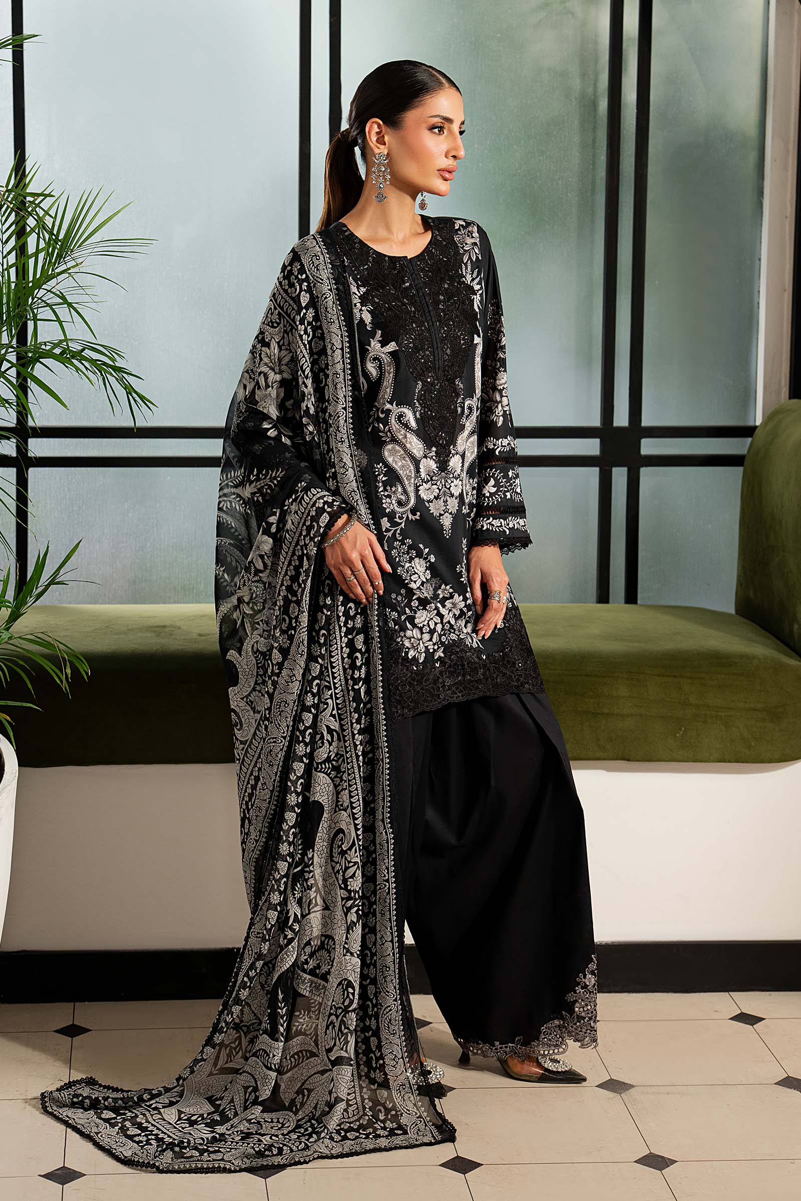 https://cdn.shopify.com/s/files/1/0620/8788/9062/files/DWMN2602Side_C.jpg?v=1780912127