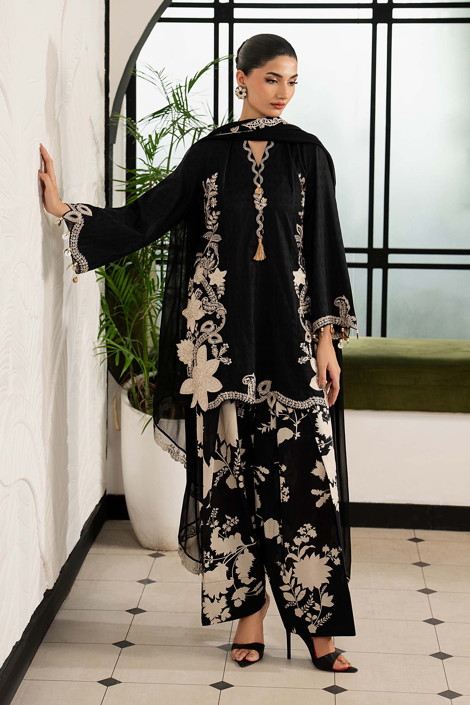 https://cdn.shopify.com/s/files/1/0620/8788/9062/files/DWMN2610Front_A.jpg?v=1780912007
