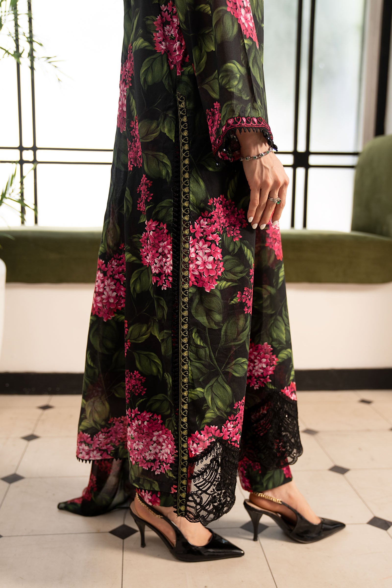 3 Piece Embroidered Lawn Suit