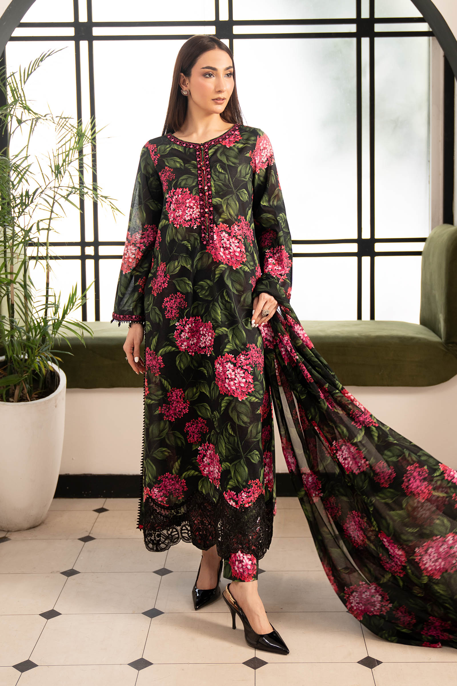3 Piece Embroidered Lawn Suit