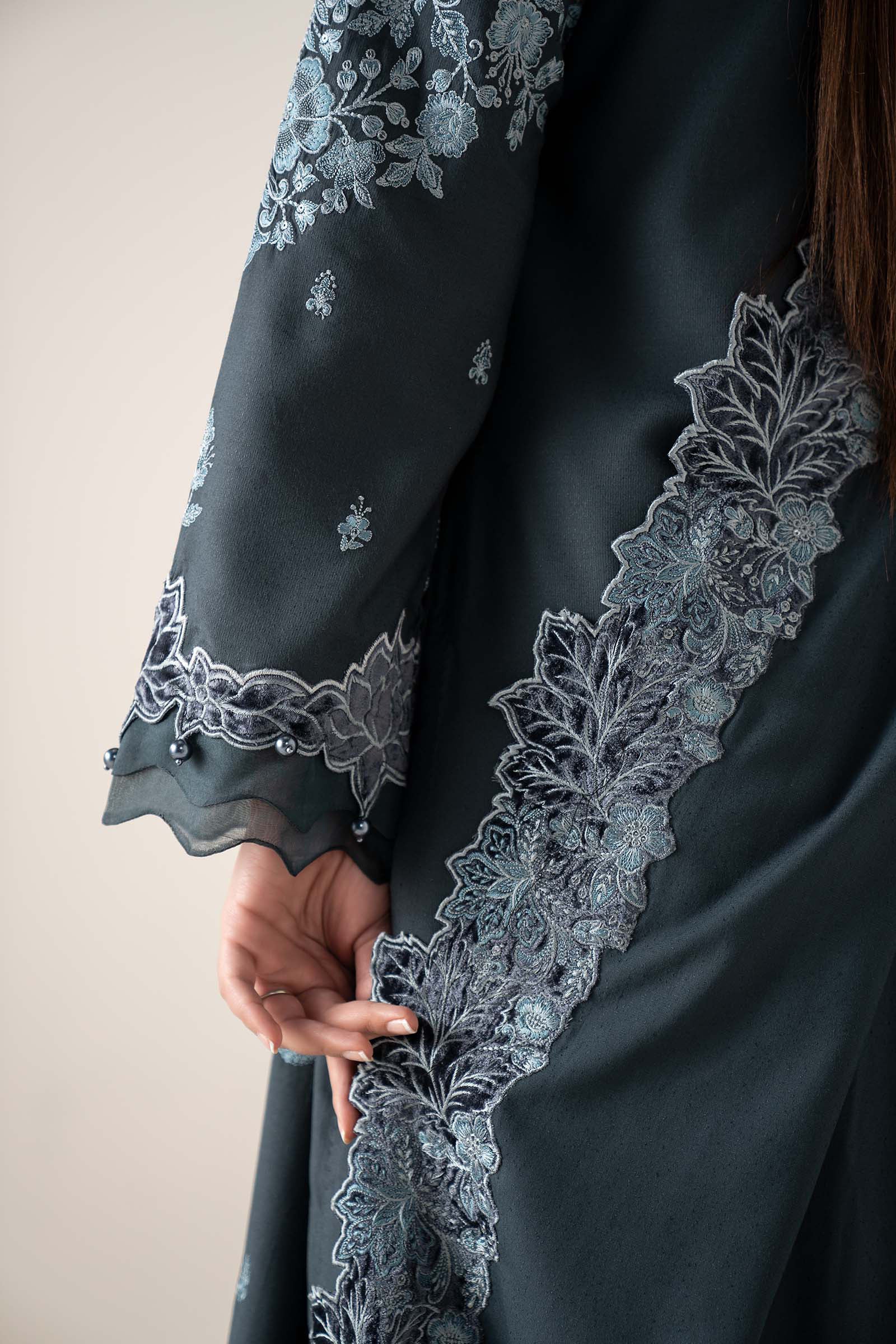 https://cdn.shopify.com/s/files/1/0620/8788/9062/files/DWW2547Closeup_F.jpg?v=1764057085