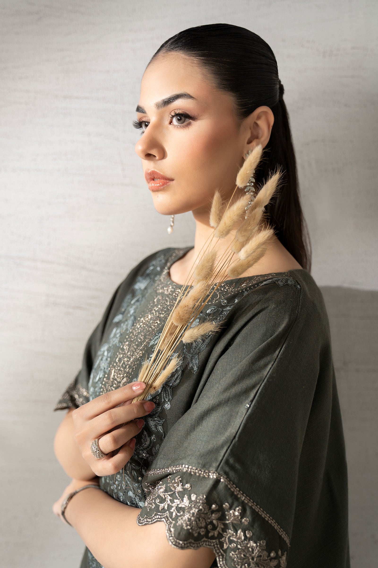 2 Piece Embroidered Woven Suit