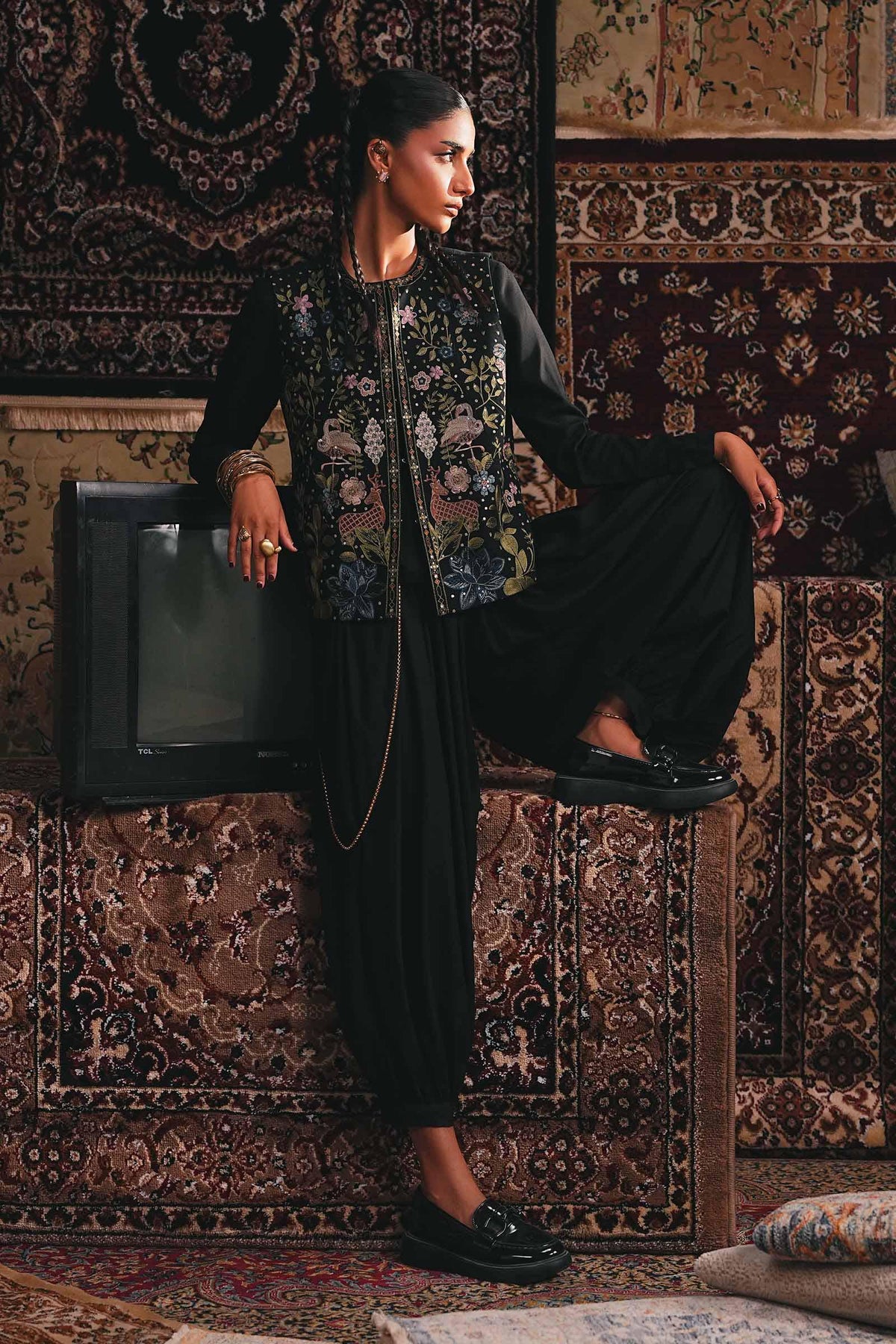 3 Piece Embroidered Khaddar Suit