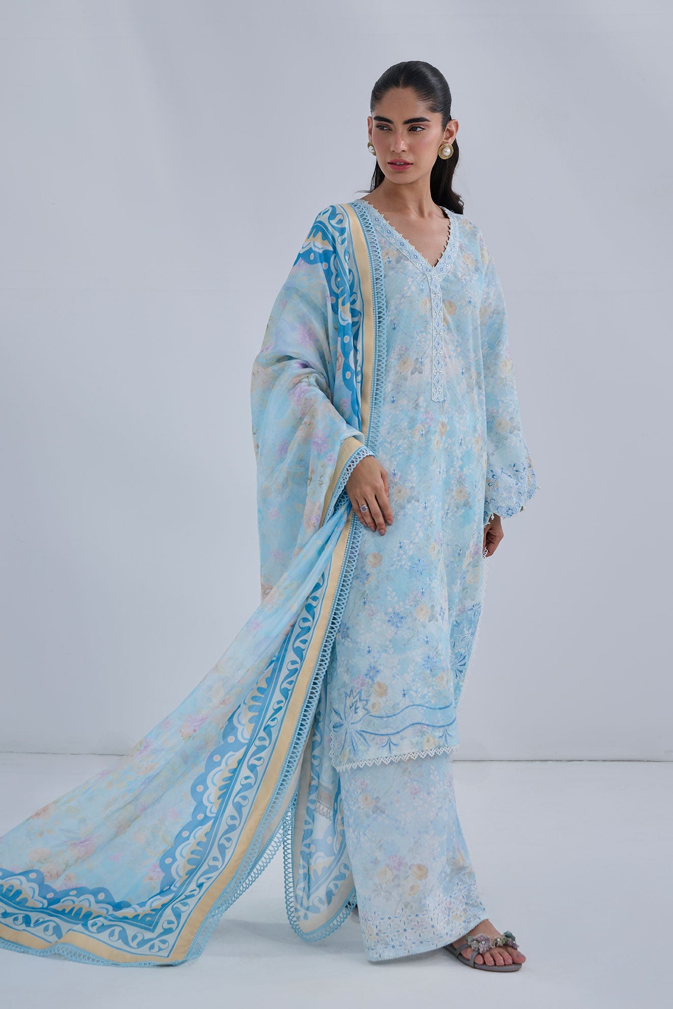 SS25DC-2560 SKY BLUE COTTON JACQUARD 2PCS EMBROIDERED KURTA WITH TROUSER