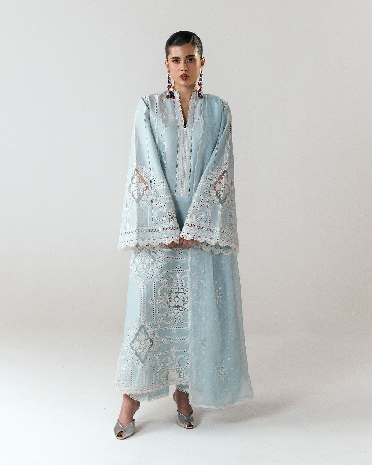 https://cdn.shopify.com/s/files/1/0764/9588/0493/files/Dira_5.jpg?v=1778234779