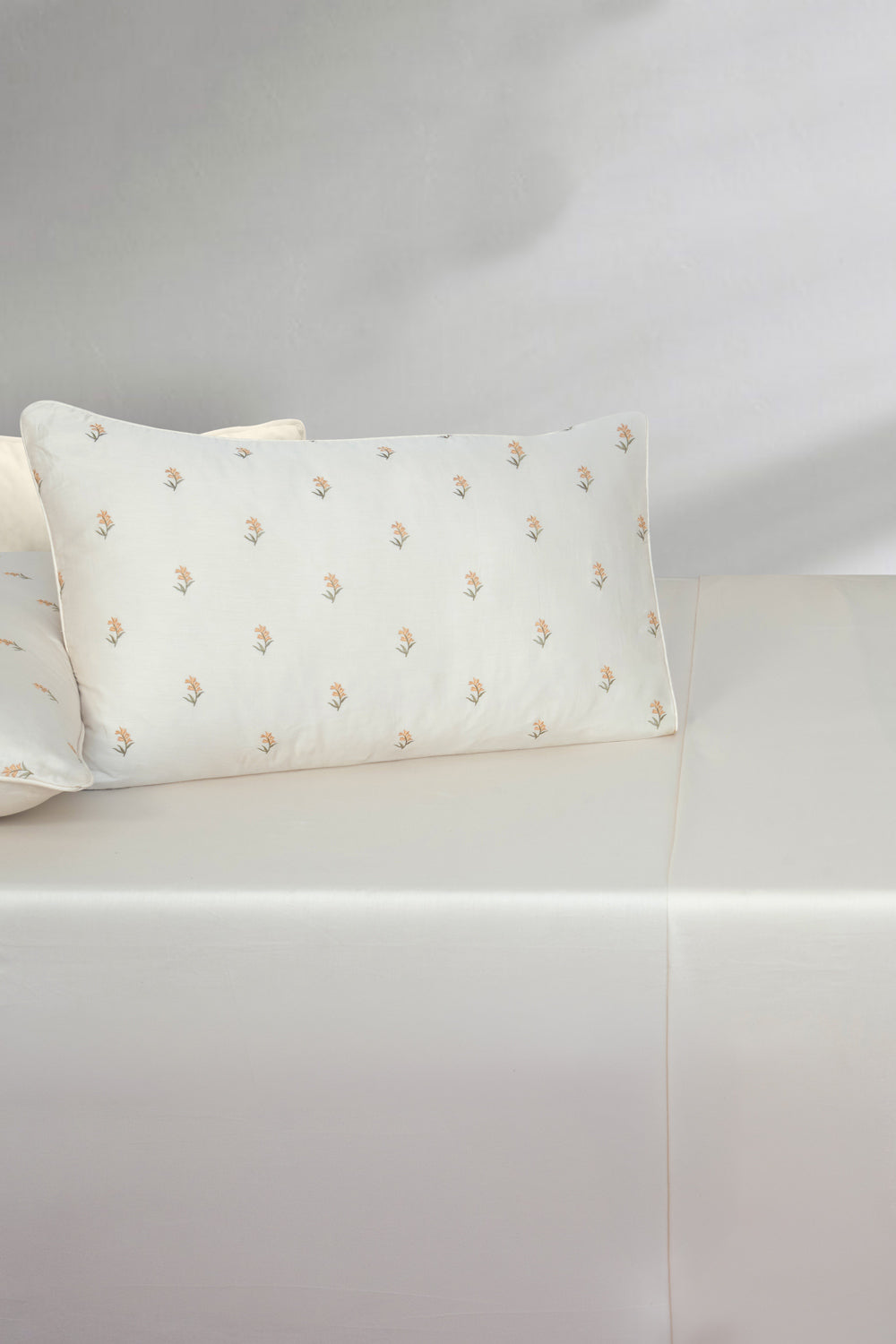 Ditsy Flora Embroidered Bed Sheet Set