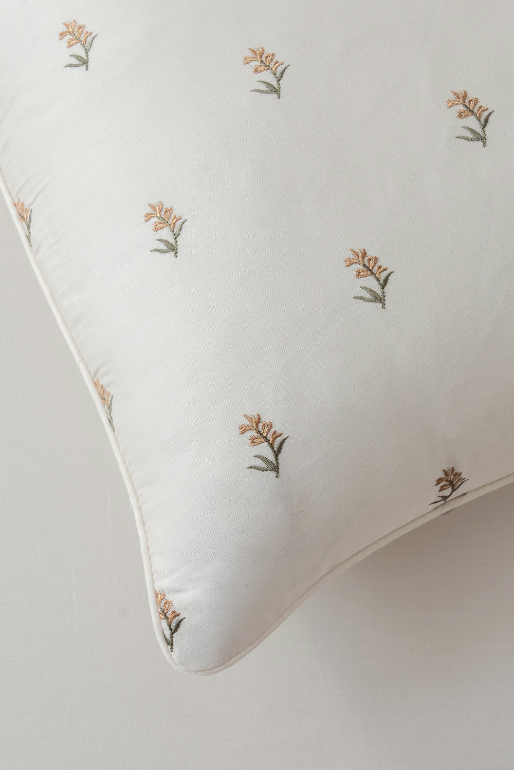Ditsy Flora Embroidered Bed Sheet Set