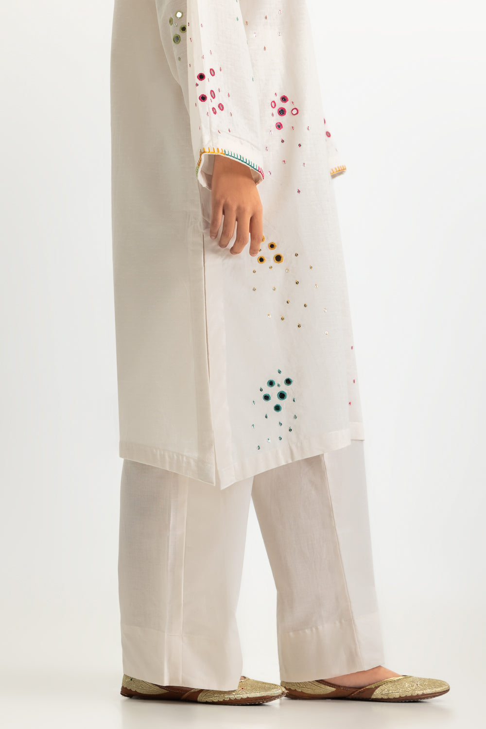 Dobby Embroidered Shirt And Dyed Trouser