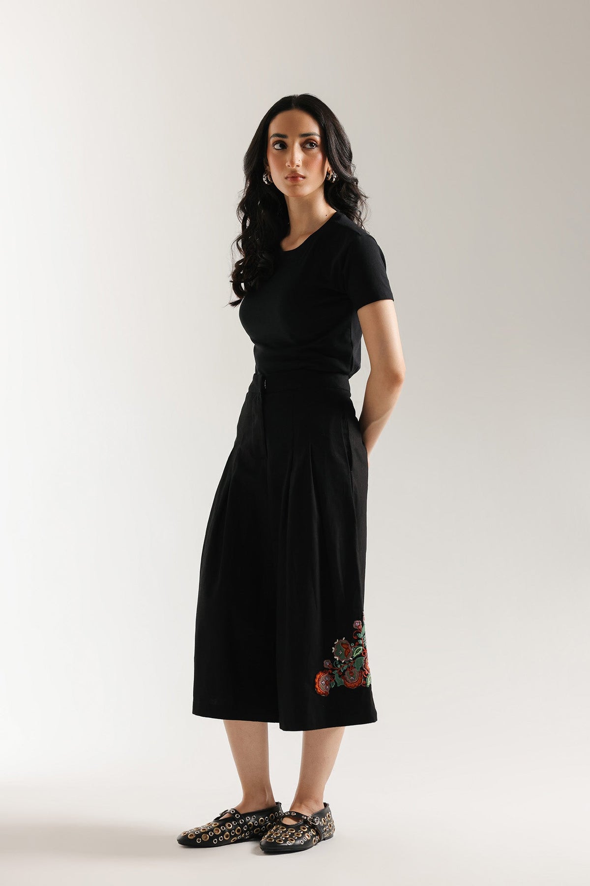 SHORT (E0032/120/902)