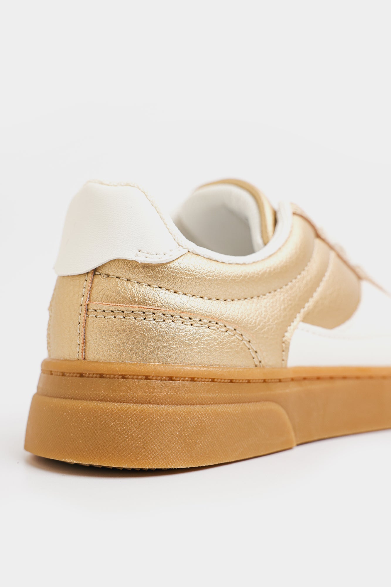 SNEAKERS (E0087/409/131)