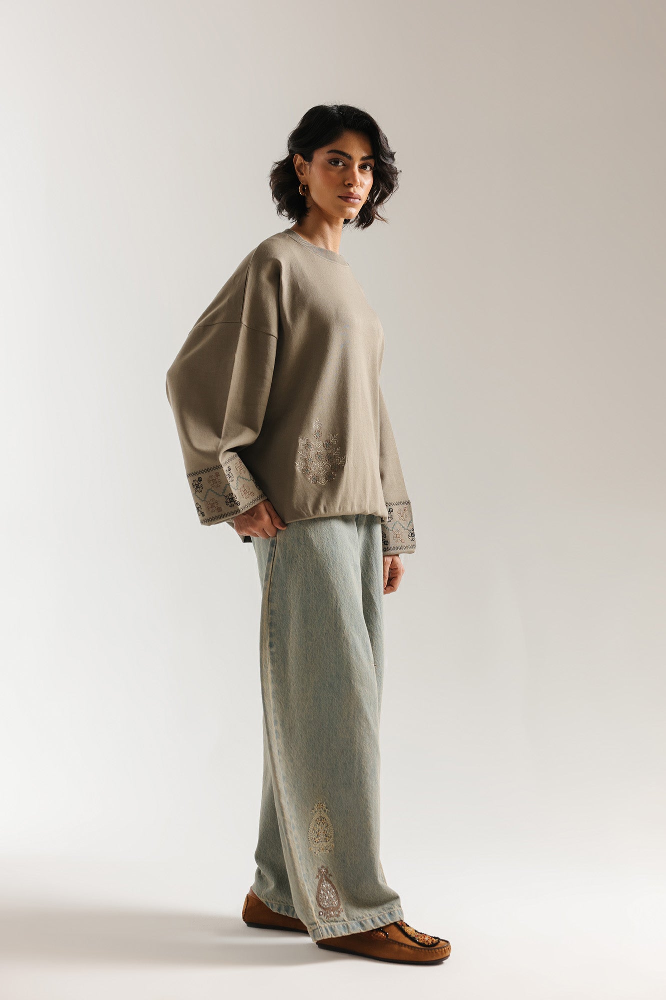 SWEATSHIRT (E0235/120/128)