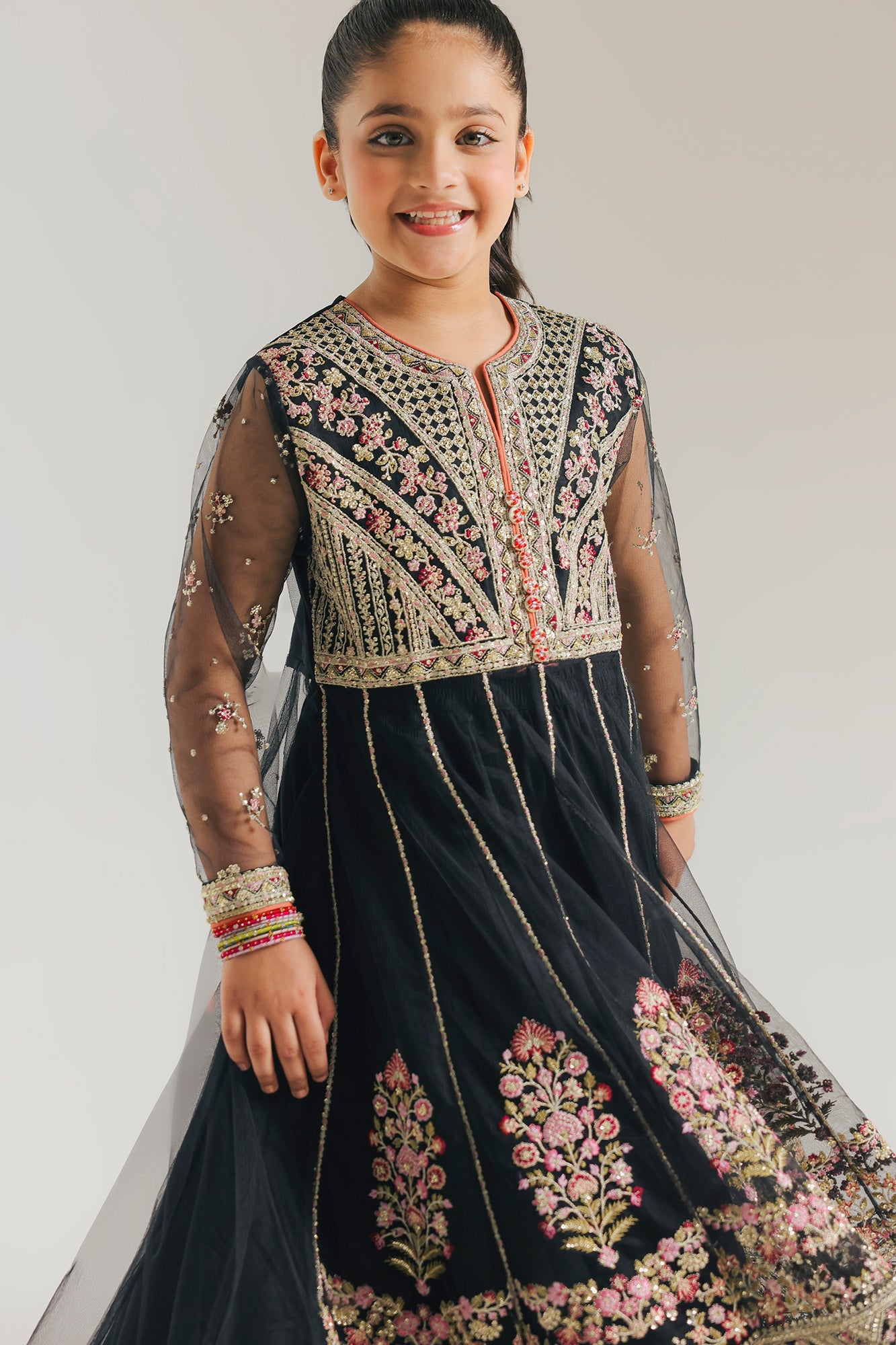 EMBROIDERED SUIT (E0261/415/902 E0261/315/902)