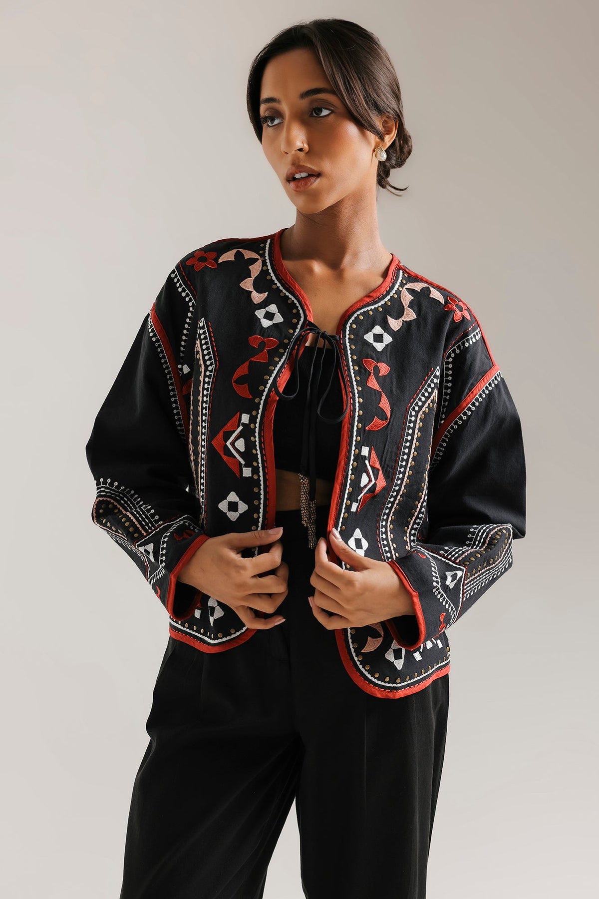 EMBROIDERED TOP (E0502/101/902)