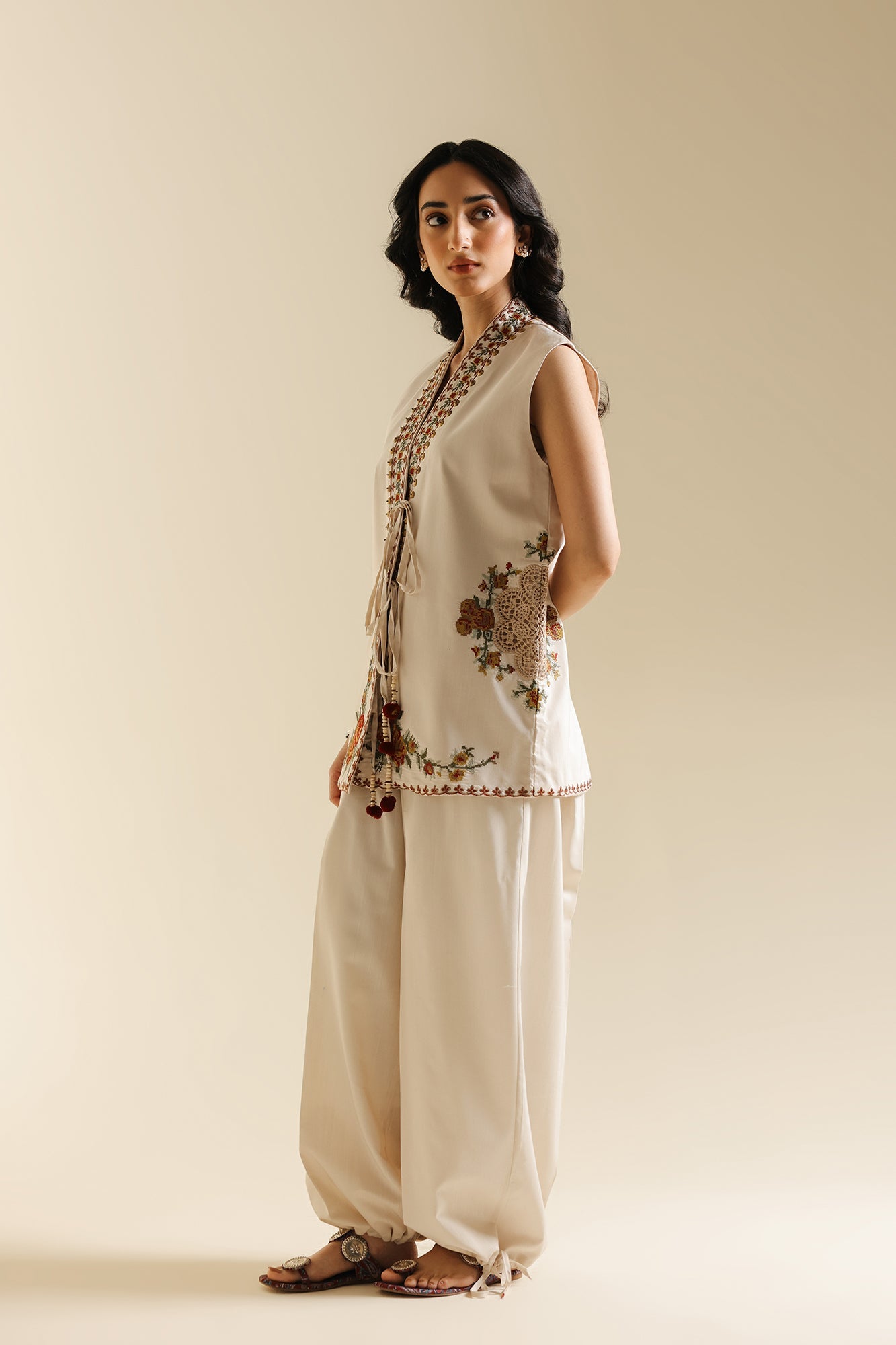 EMBROIDERED SUIT (E0612/119/006)