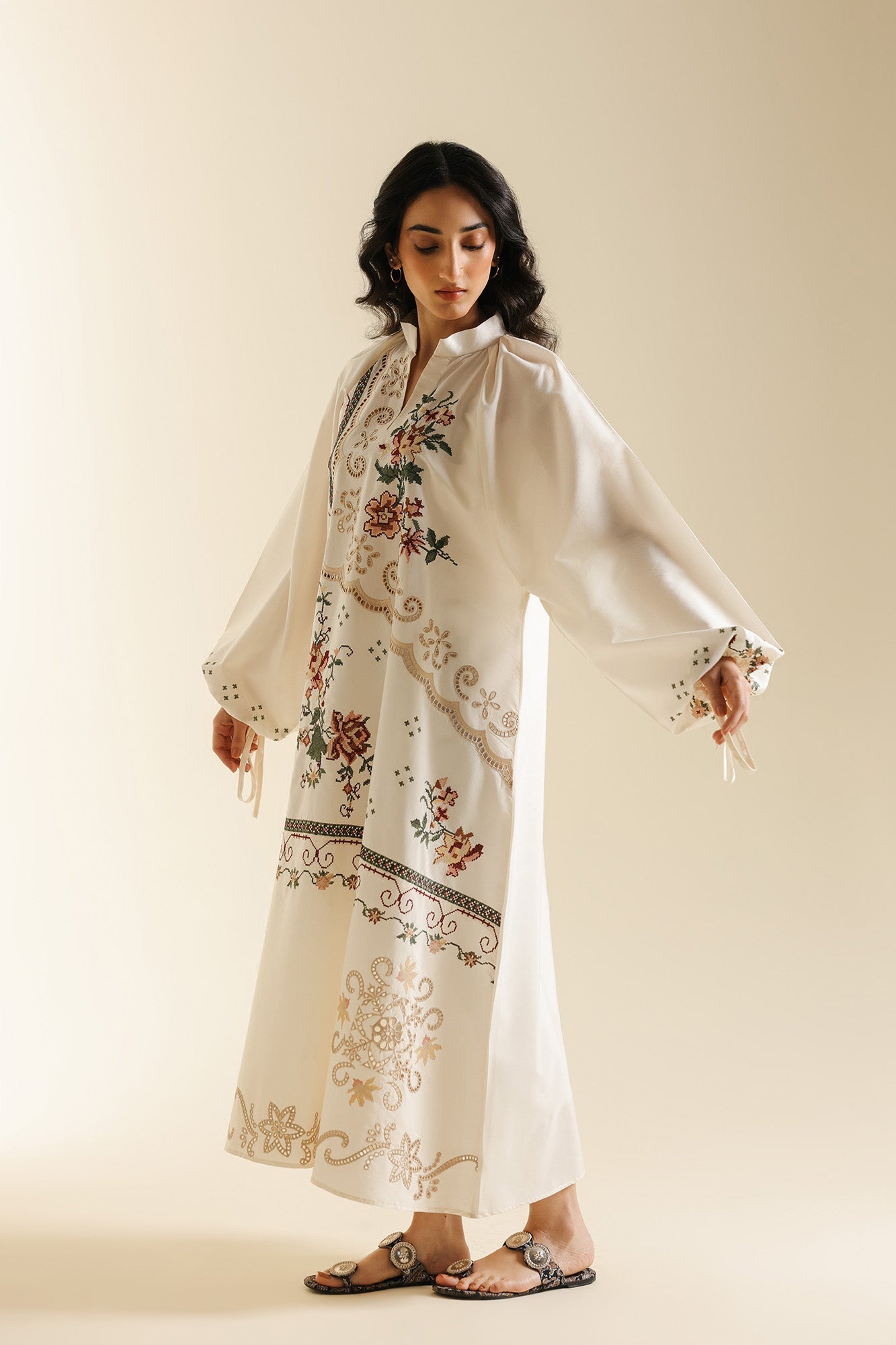 DRESS (E0643/119/002)