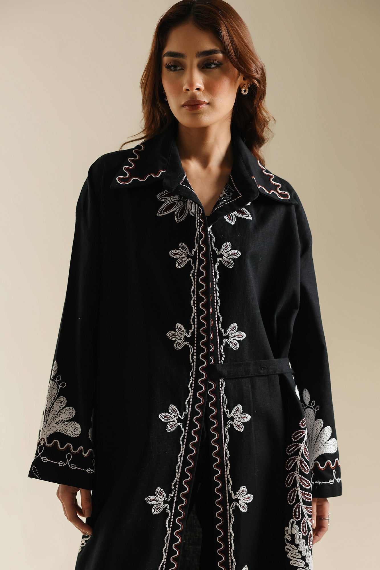 EMBROIDERED SUIT (E0647/119/902)