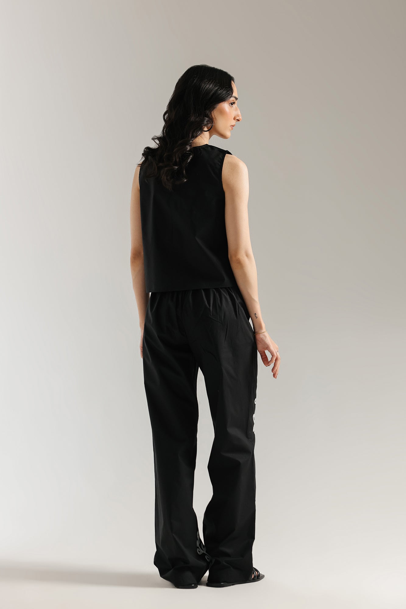EMBRODERED SUIT (E0659/106/902)