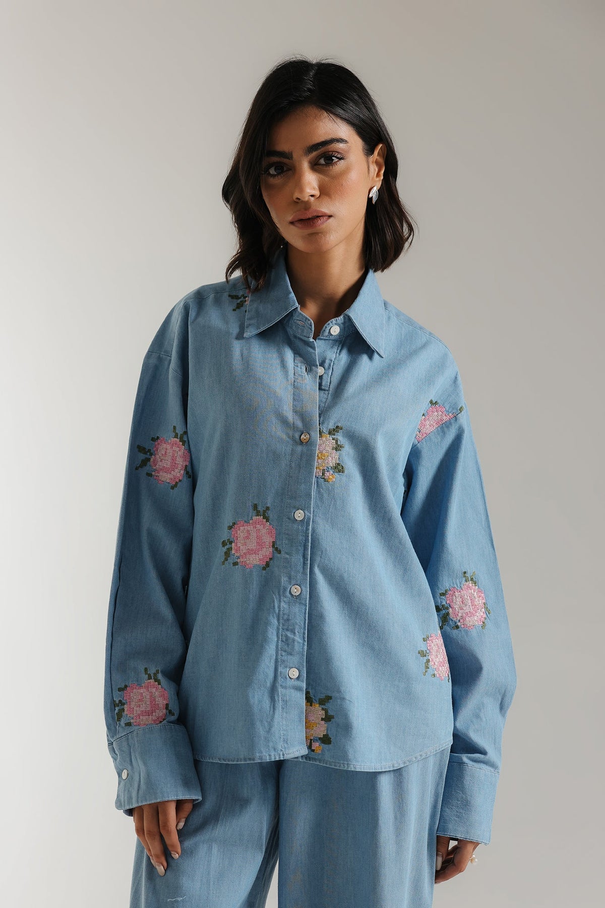 EMBROIDERED SUIT (E0663/106/630)