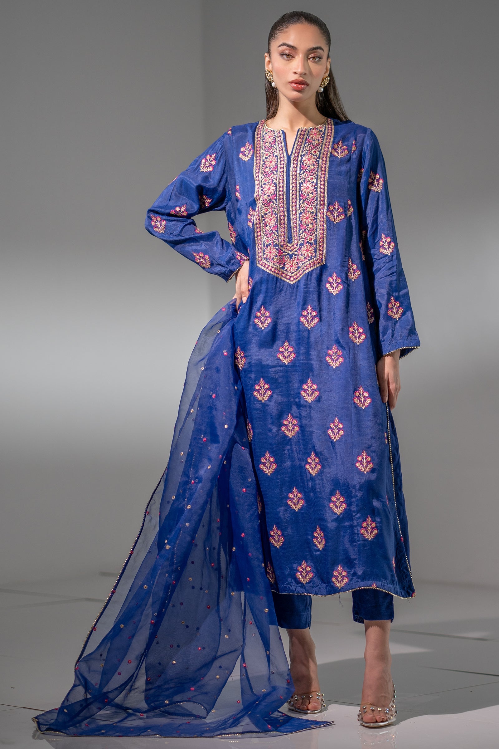 Royal 3 piece