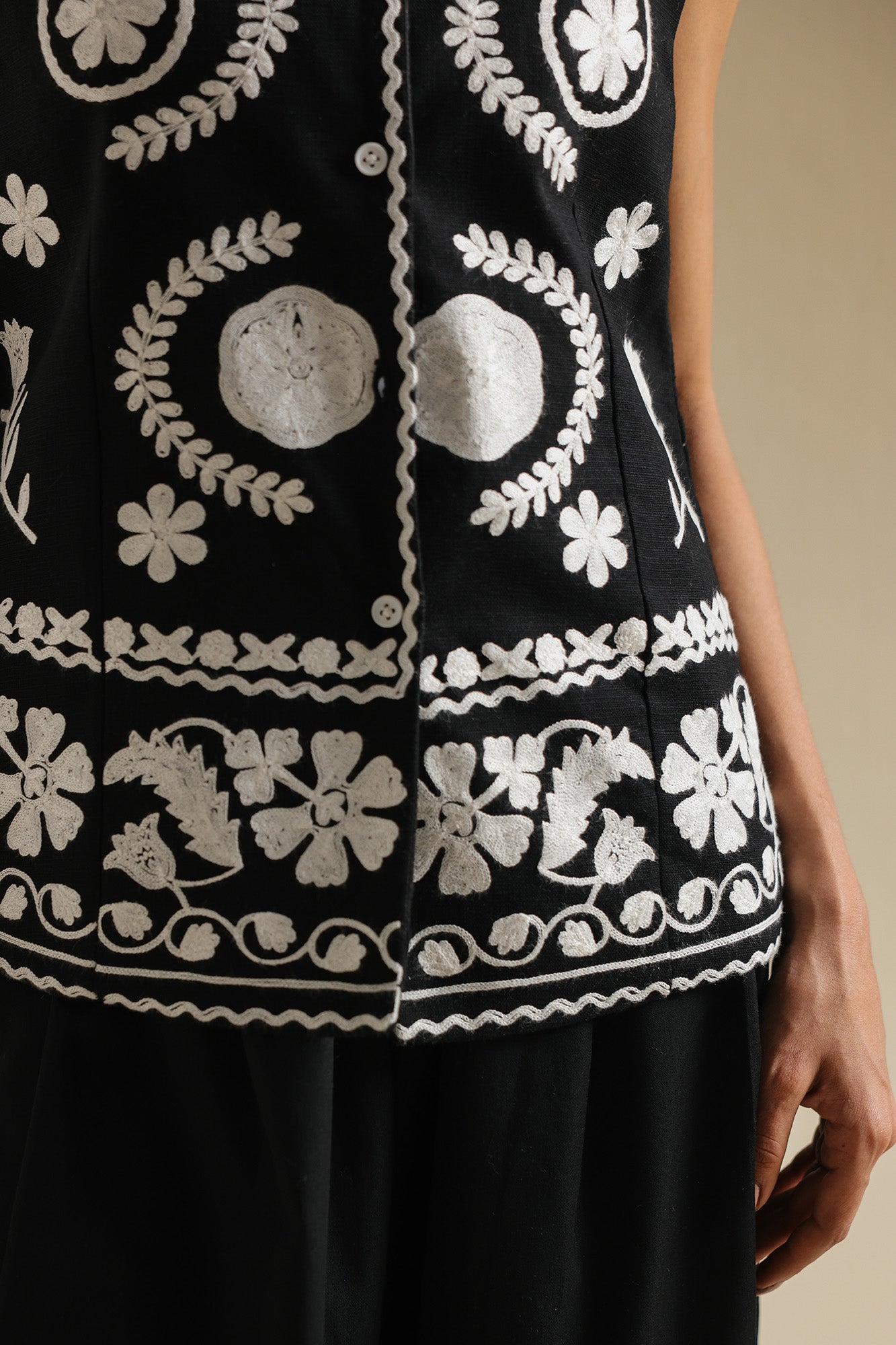 WAISTCOAT (E0672/119/902)