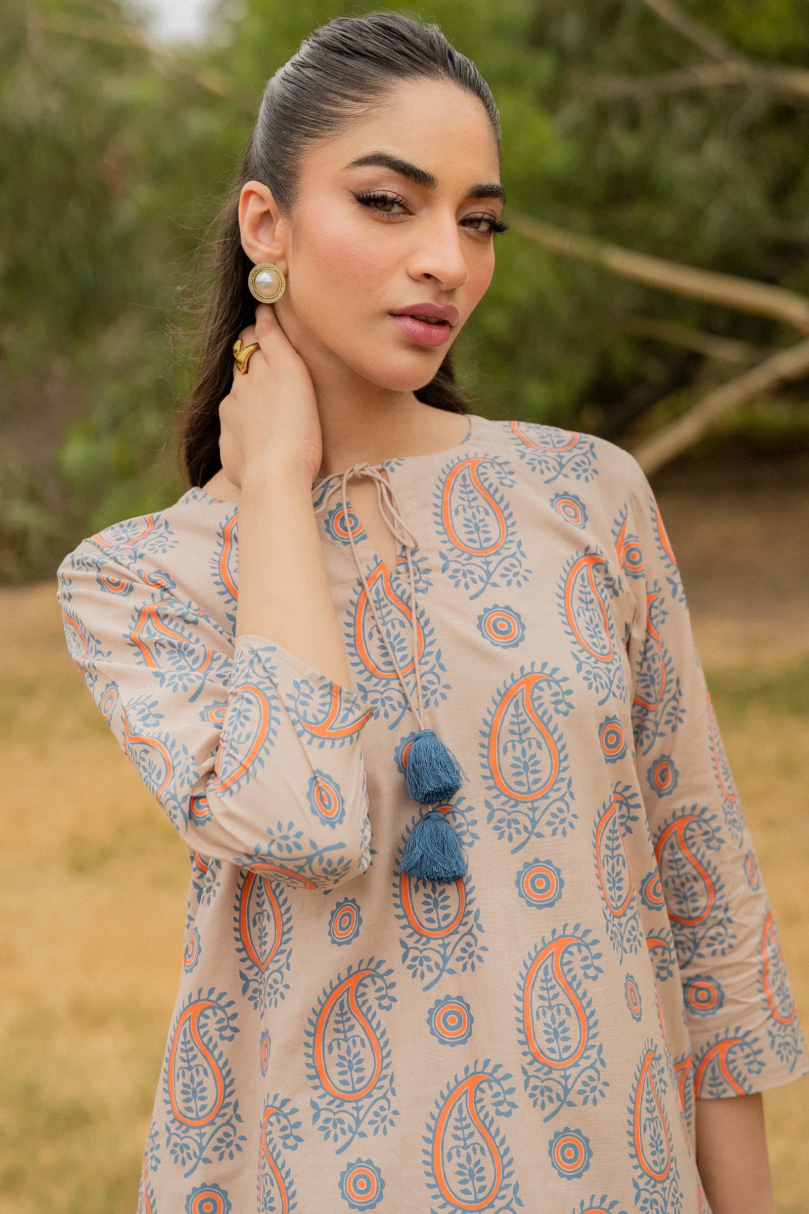 Many paisley 2 piece