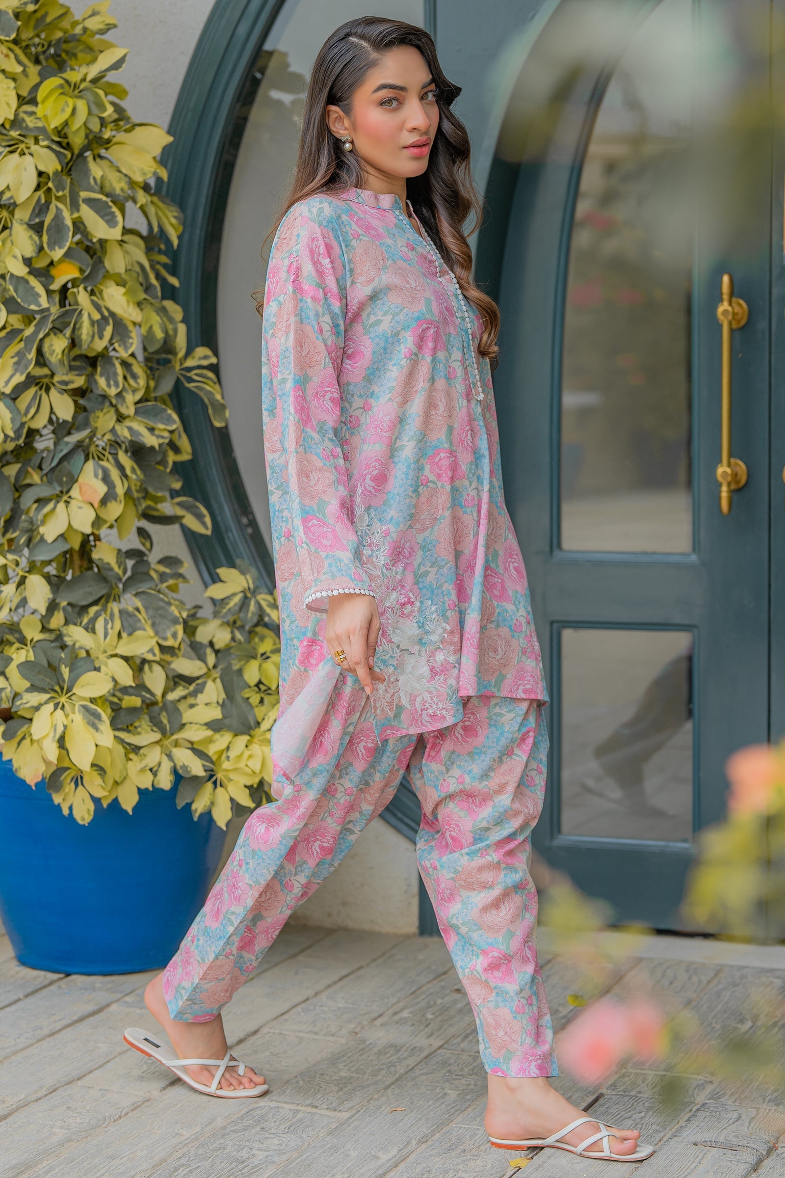 Carnation 2 Piece