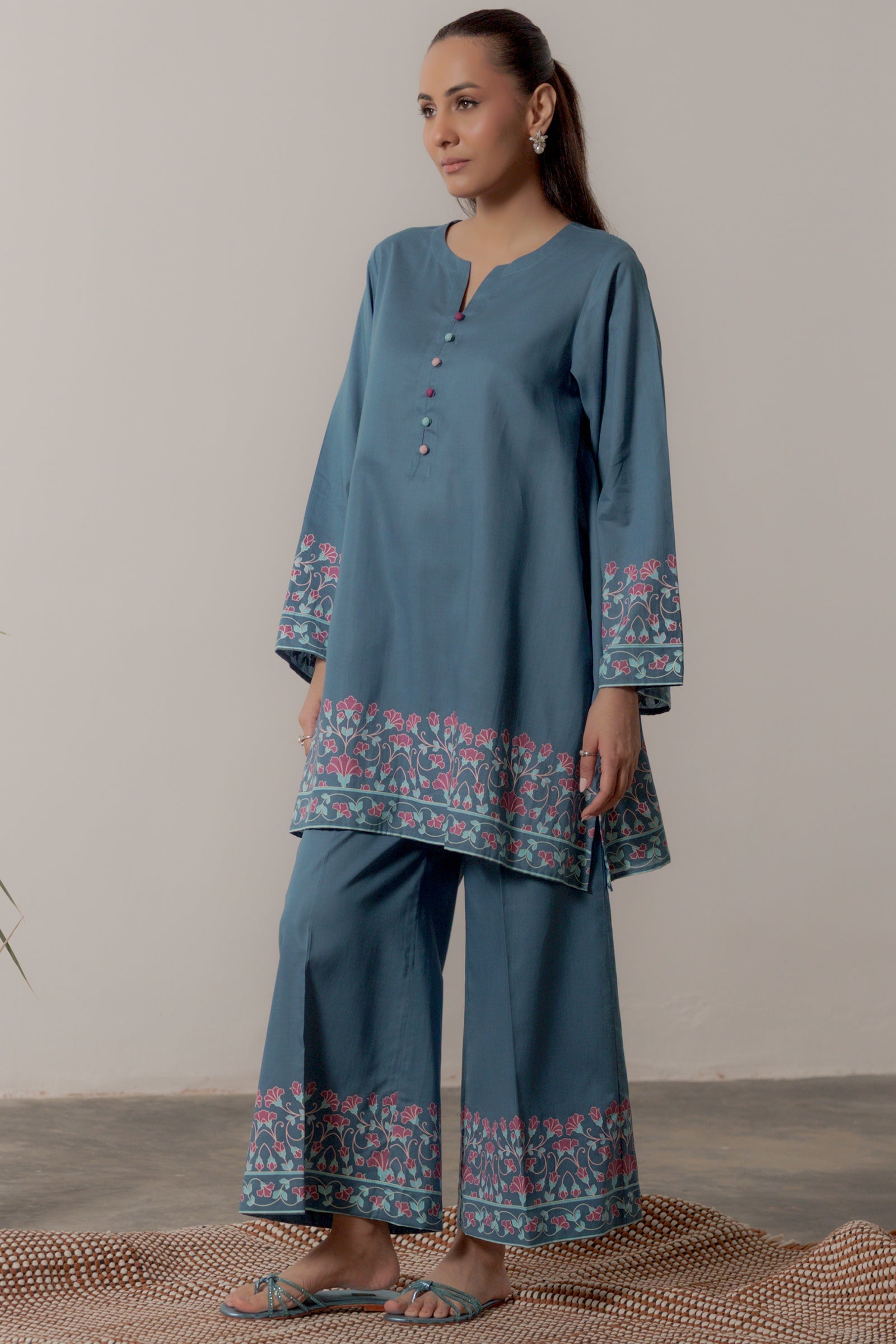 Floweryard 2 piece