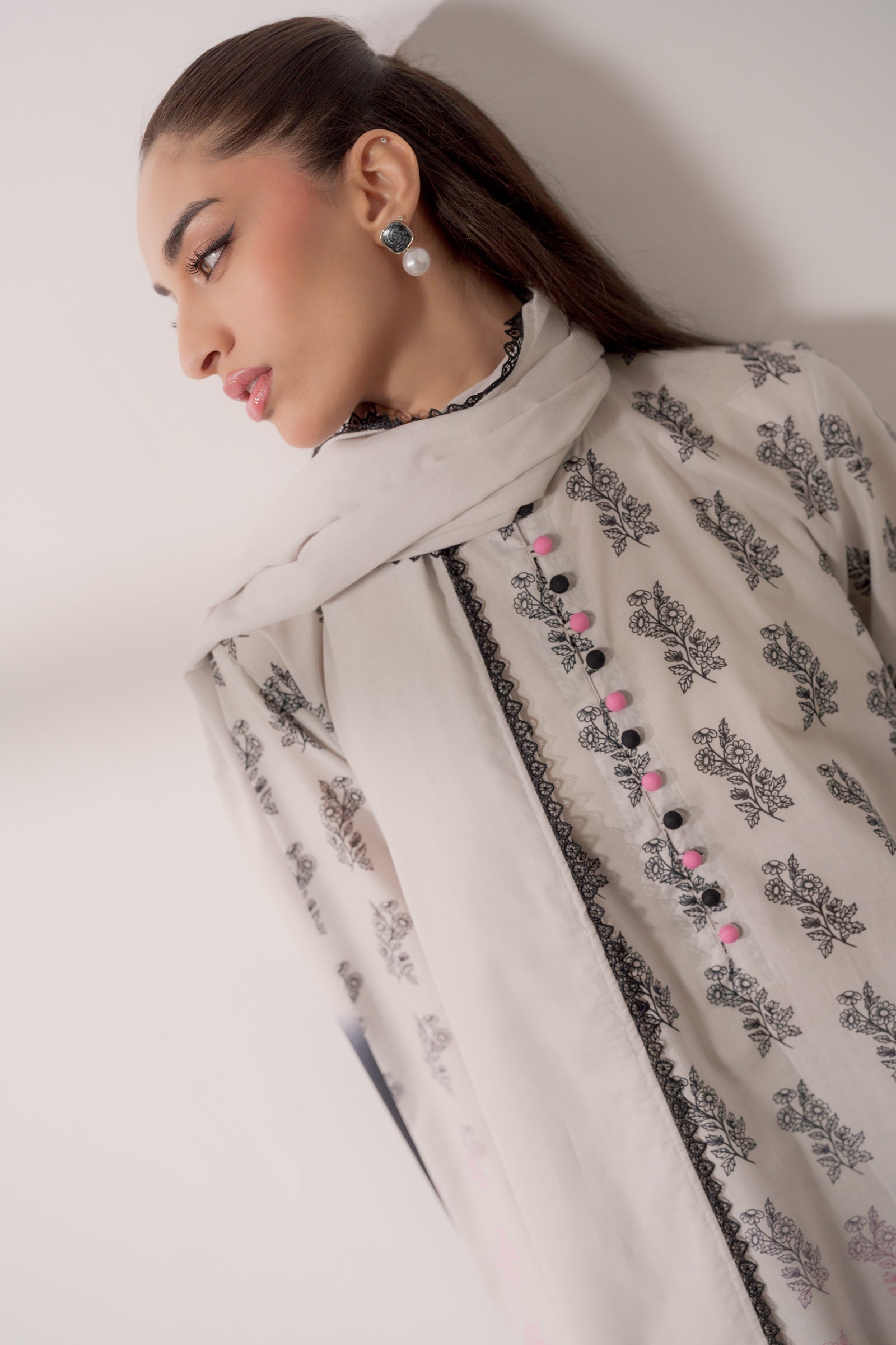 https://cdn.shopify.com/s/files/1/0568/3308/1529/files/E07088_7.jpg?v=1777530182