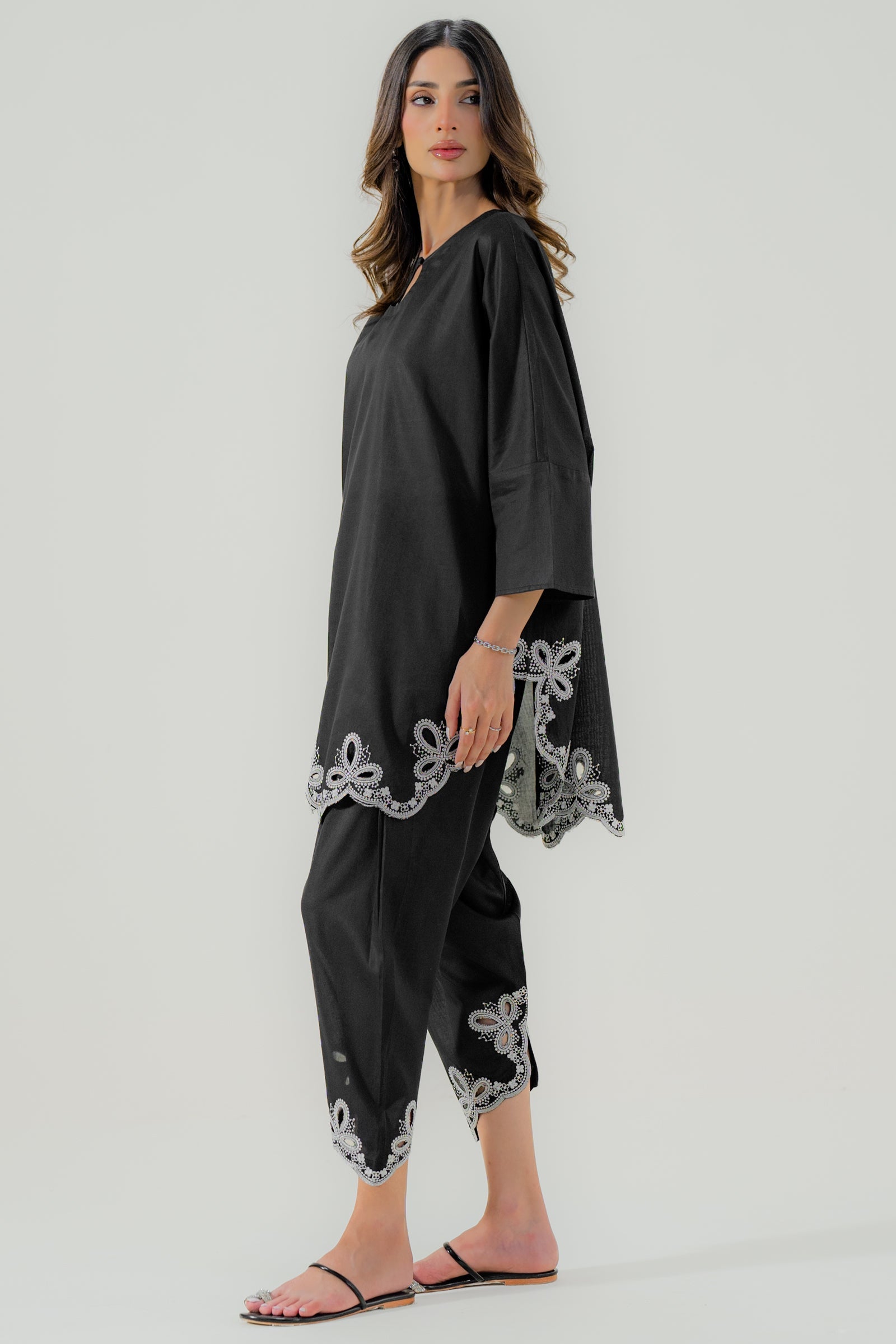 On the edge 2 piece