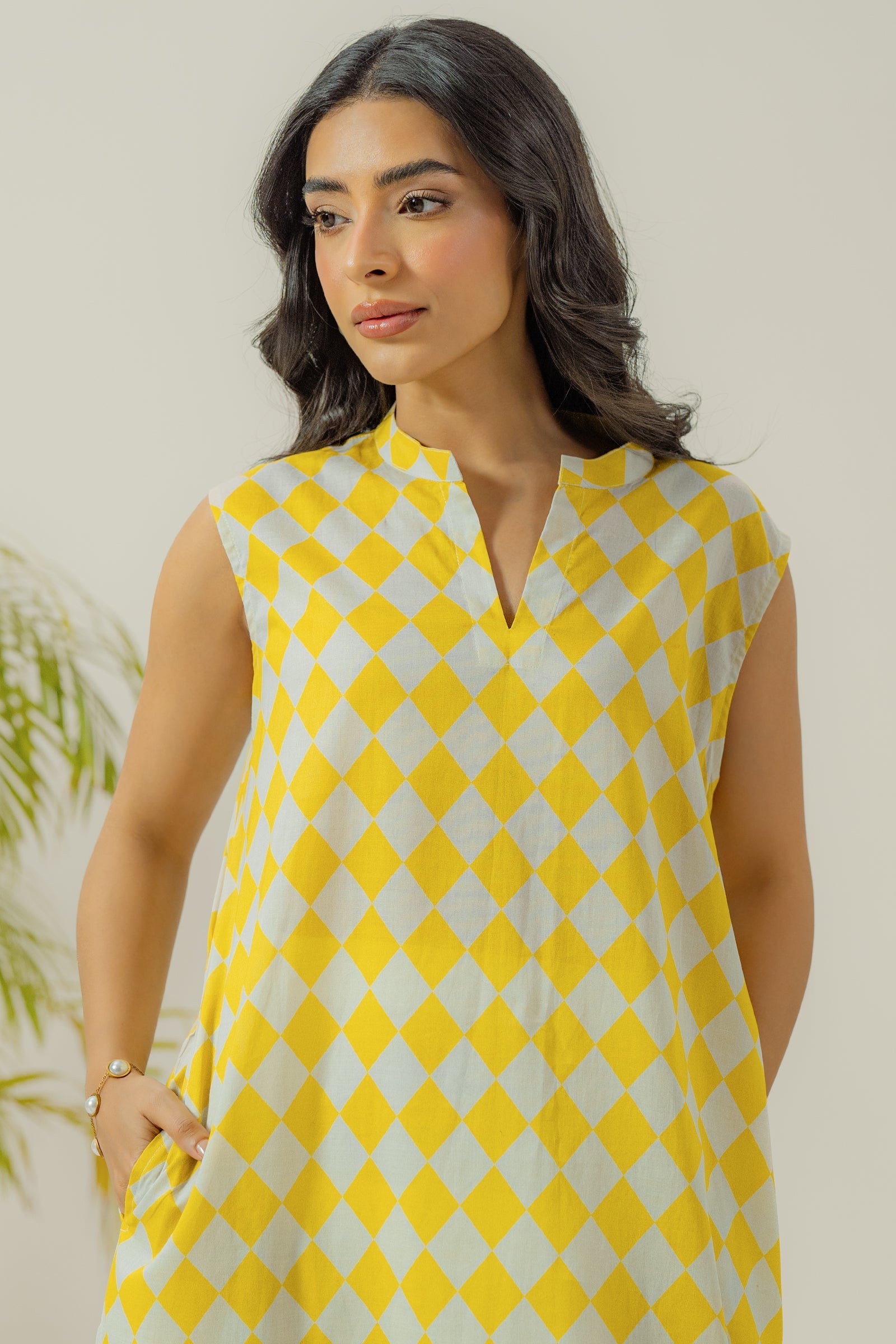 Diamonds Sleeveless 1 piece