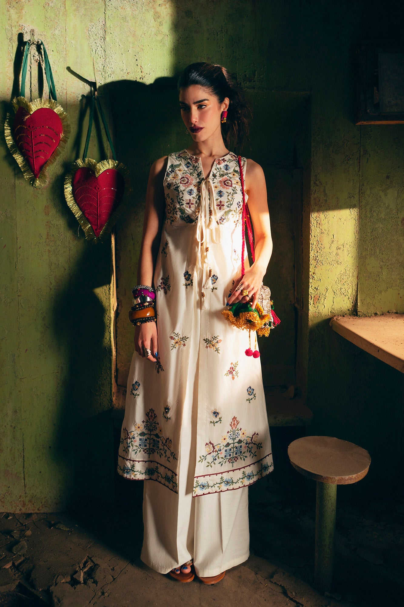 DRESS (E0724/119/005)