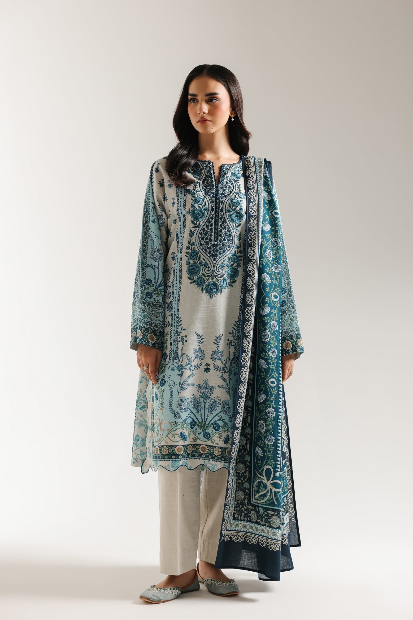 EMBROIDERED SUIT (E0732/203/006)