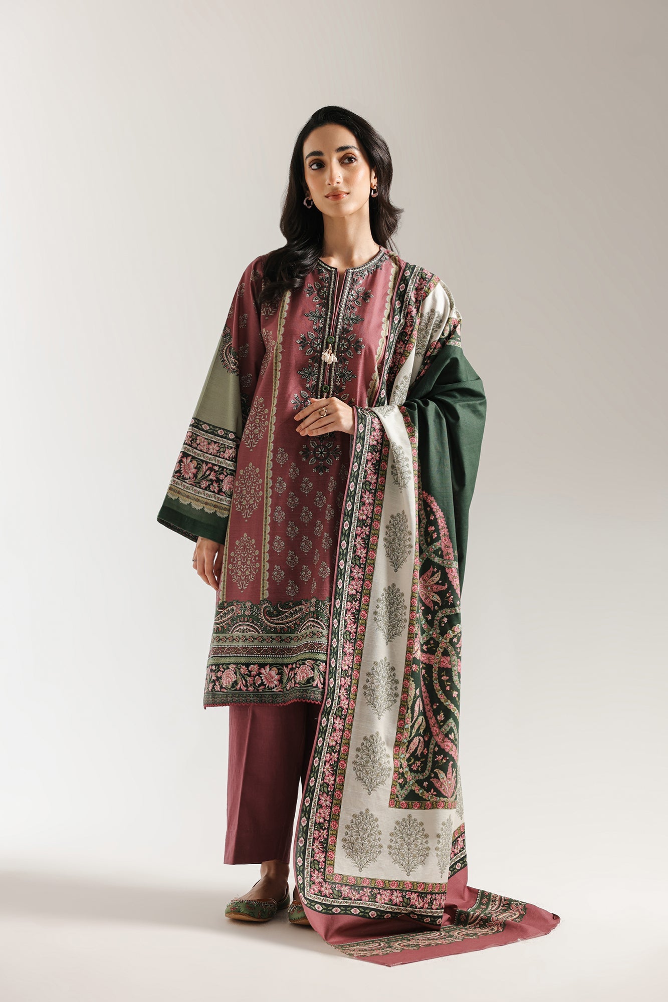 EMBROIDERED SUIT (E0739/203/523)