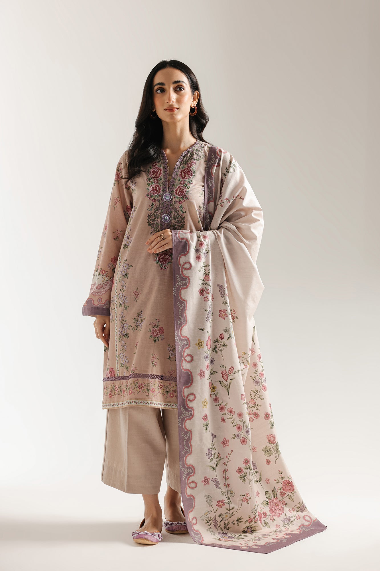 EMBROIDERED SUIT (E0748/203/813)