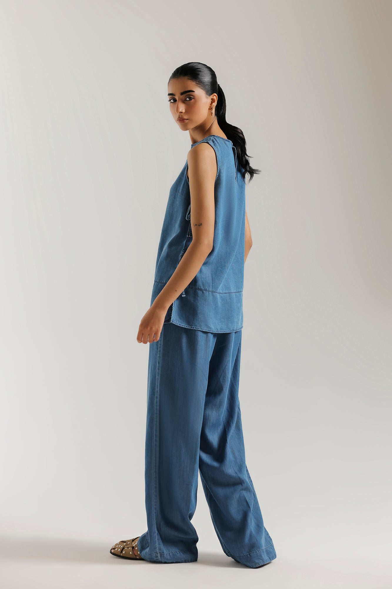 SOLID SUIT (E0766/116/624)