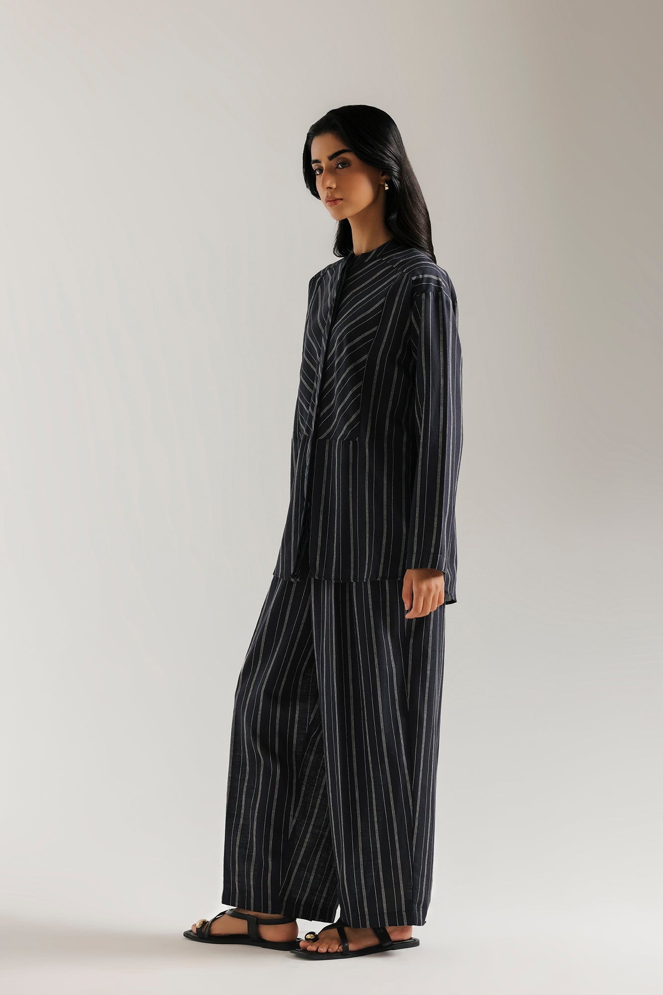 STRIPED SUIT (E0769-116-618)