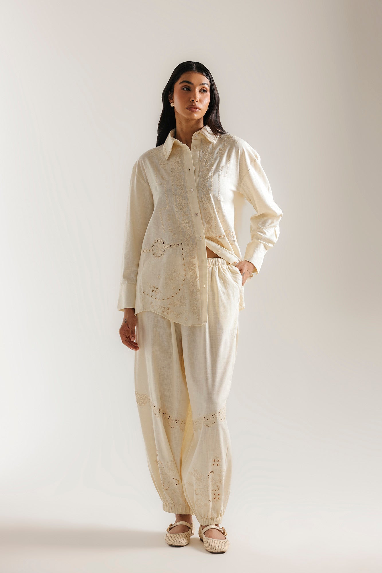 EMBROIDERED SUIT (E0771/106/005)