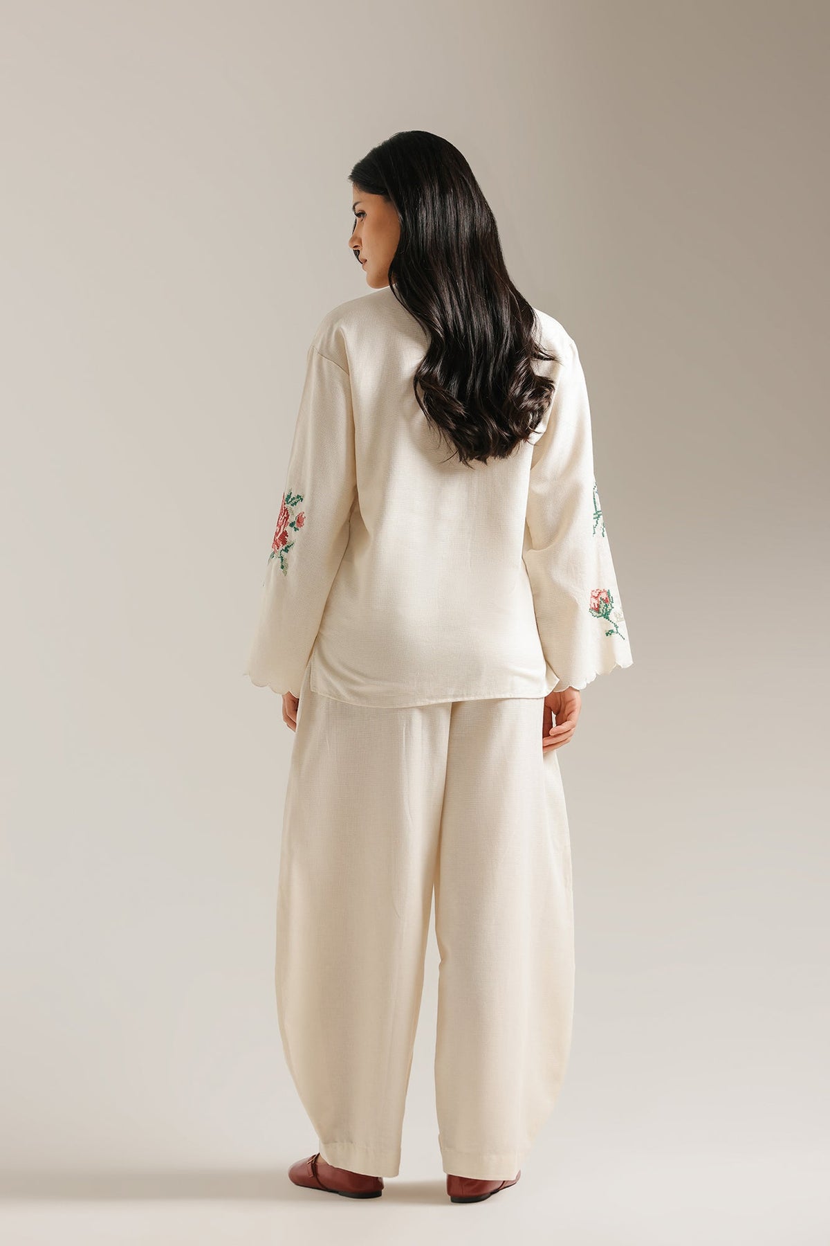 EMBROIDERED SUIT (E0786/106/003)