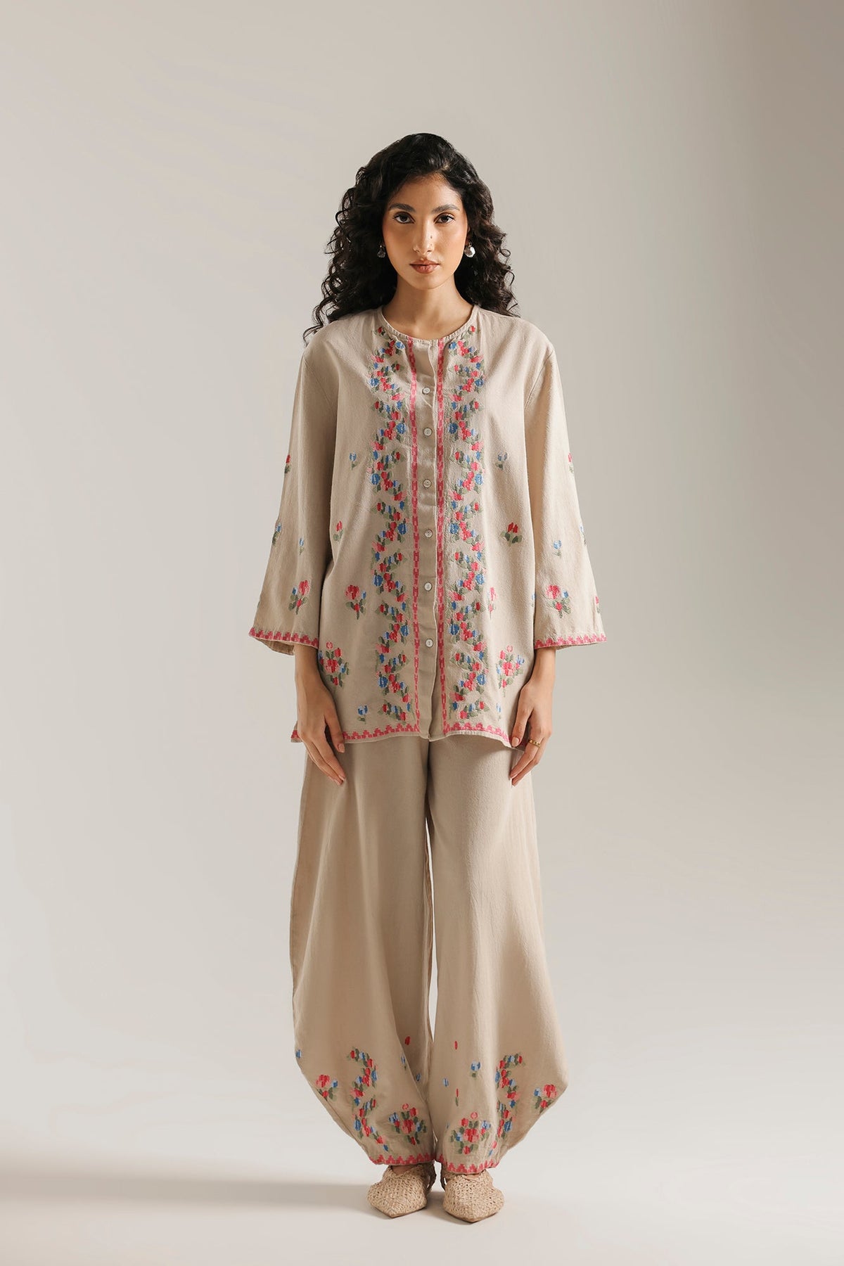 EMBROIDERED SUIT (E0797/106/004)