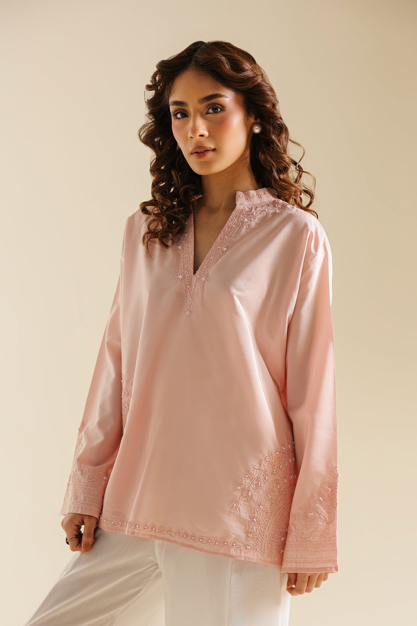 EMBROIDERED TOP (E0798/119/328)