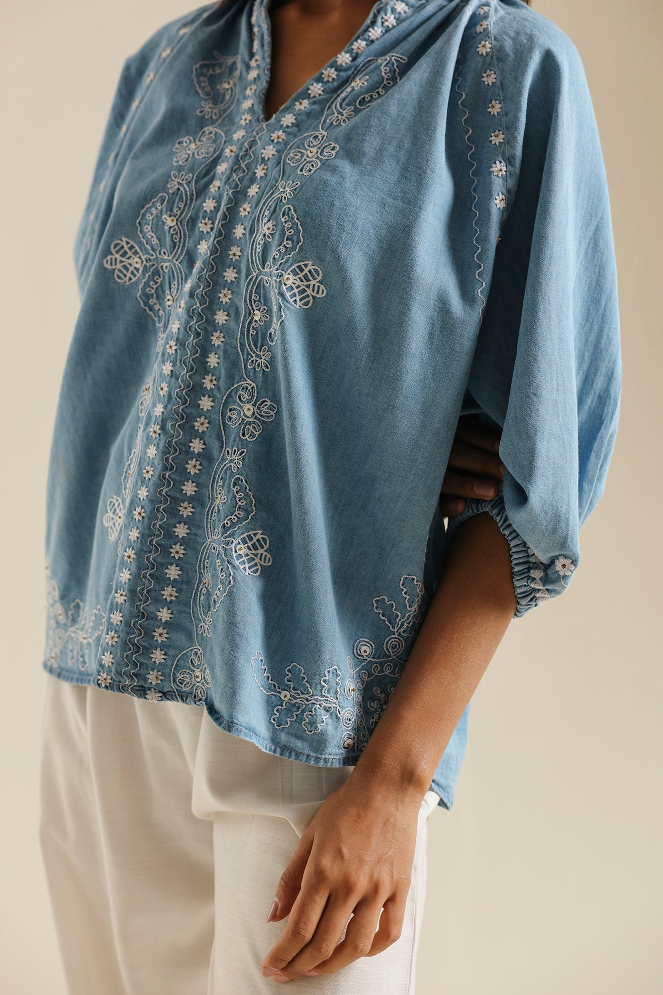 EMBROIDERED TOP (E0803/119/625)