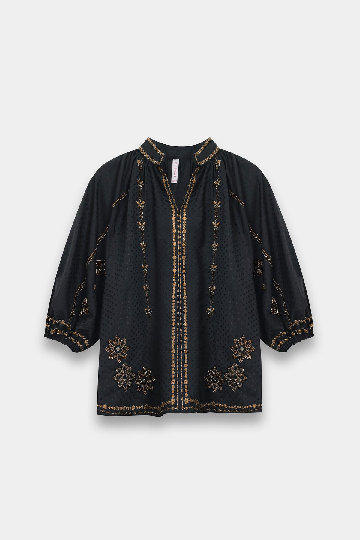 EMBROIDERED TOP (E0818/119/902)
