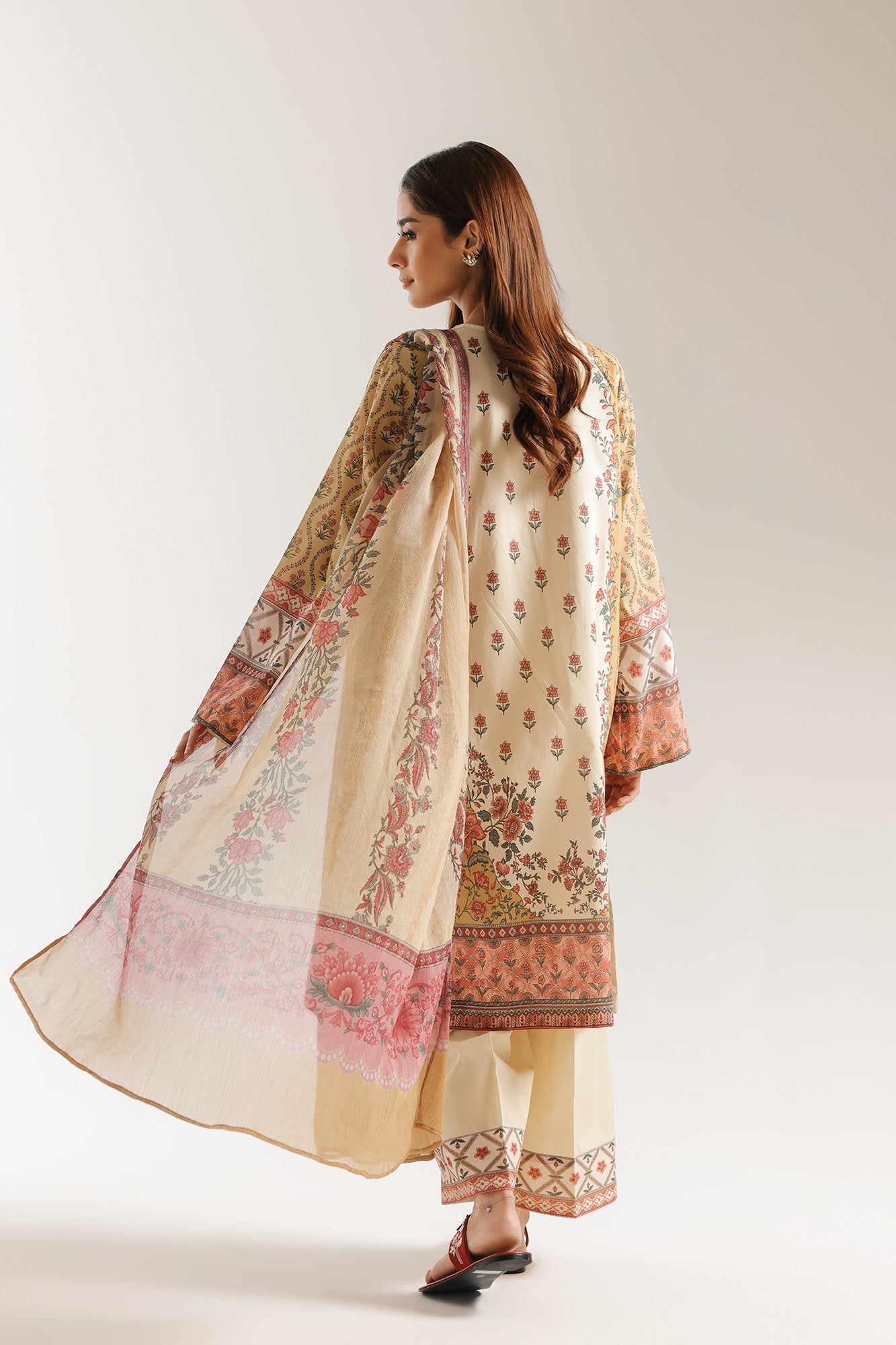 EMBROIDERED SUIT (E0825/203/110)