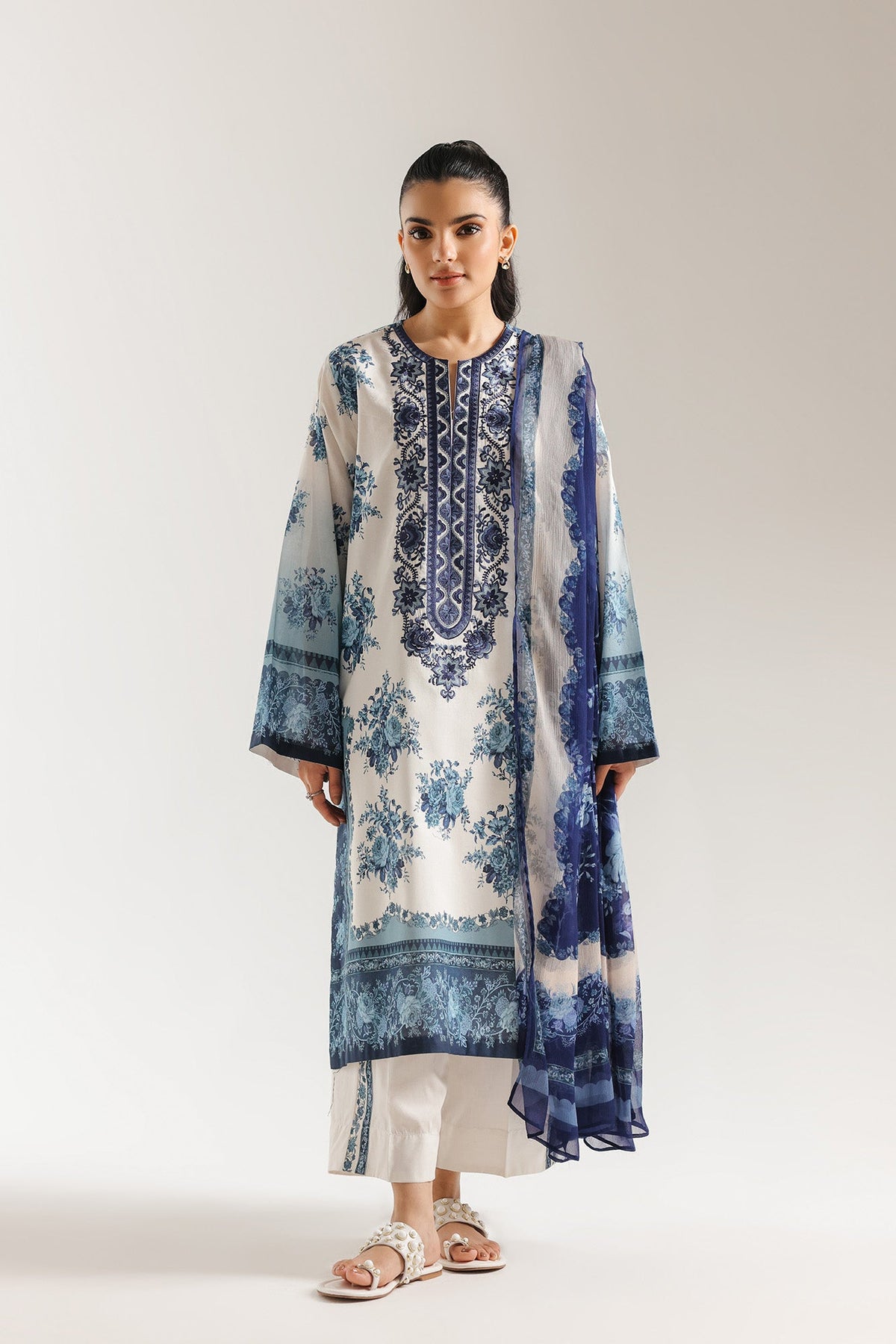 EMBROIDERED SUIT (E0830/203/603)