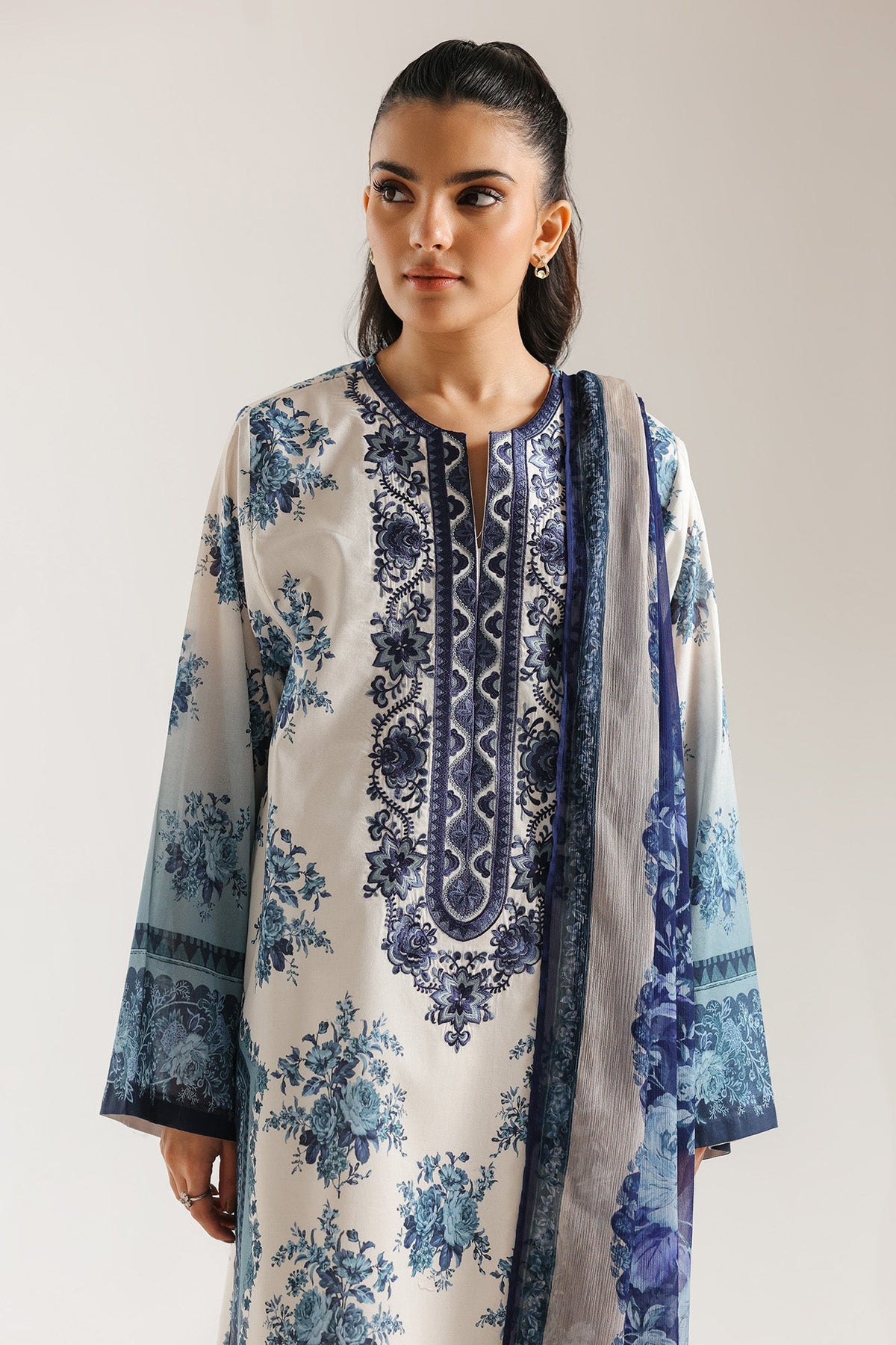 EMBROIDERED SUIT (E0830/203/603)