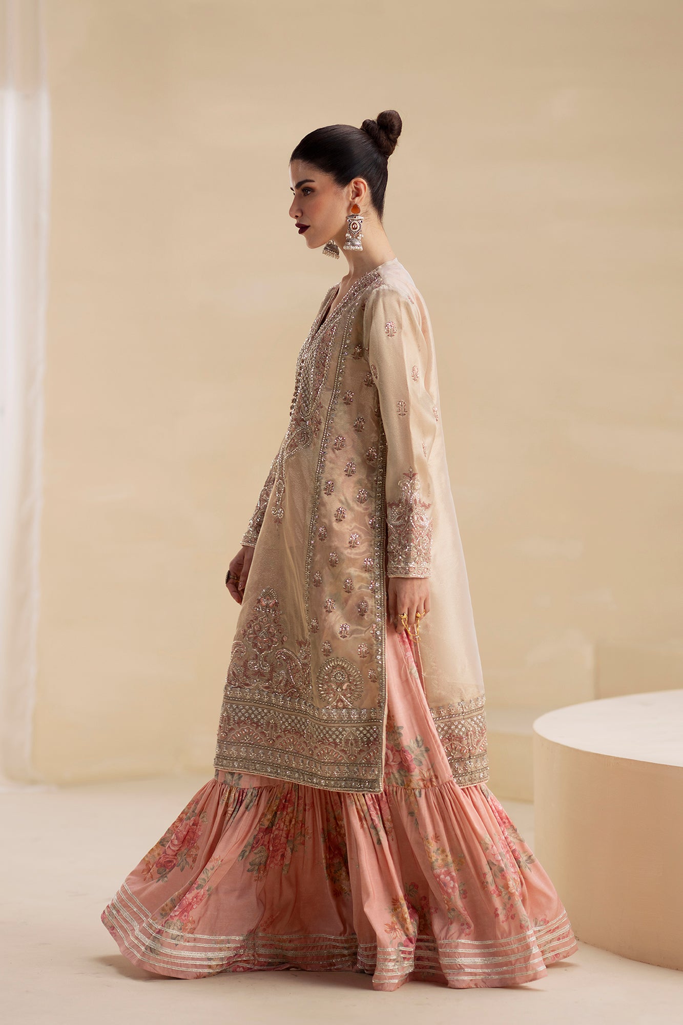 EMBROIDERED SUIT (E0843/104/131)